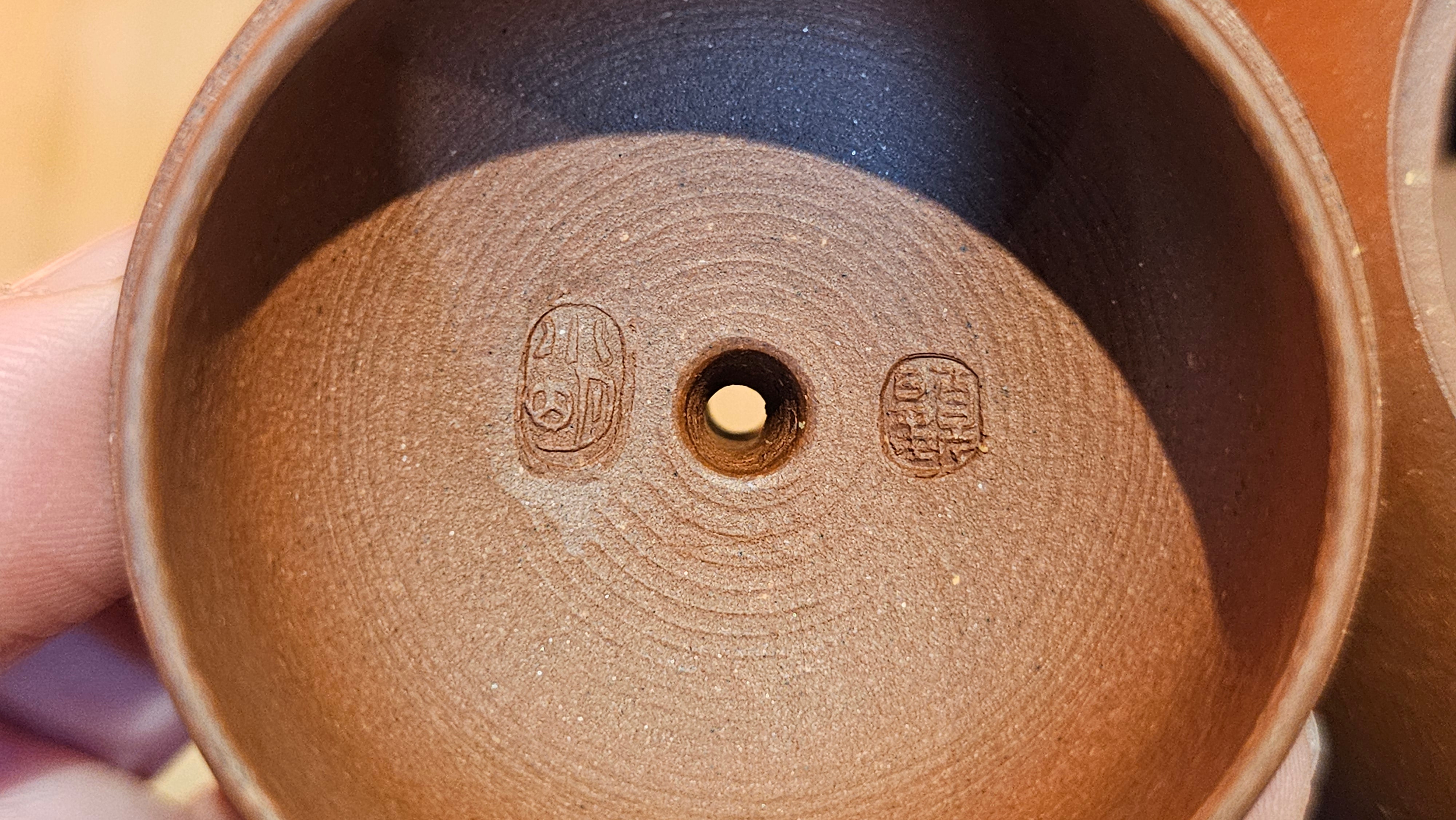 Xi Shi 西施, 161.3ml, Di Cao Qing Zi Ni 底槽青紫泥, by Craftsman Gu Xiao Ming 顾小明 ~ Congratulations to Mr A.P., 2211hrs 31st May 2025, Wien, Austria 🇦🇹.