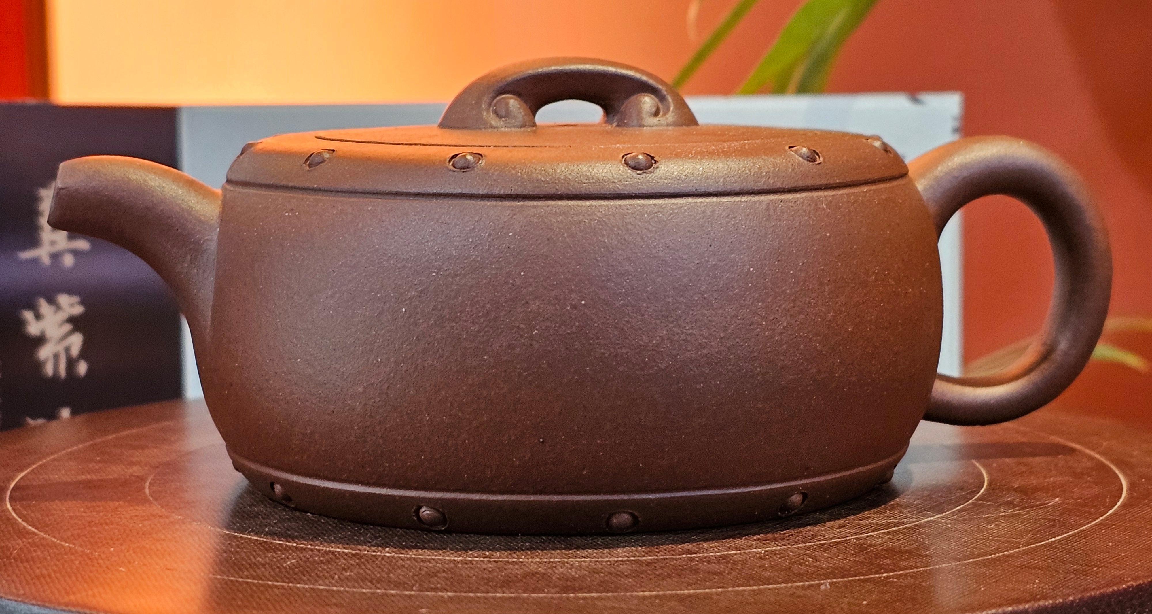 Ru Yi Gu 如意鼓, 207.3ml, Di Cao Qing Zi Ni 底槽青紫泥, by our Craftsman Li Qiu Lin 李秋林 ~ Congratulations to Mr A.Y., 1104hrs 1st June 2025, Millbrae, CA.