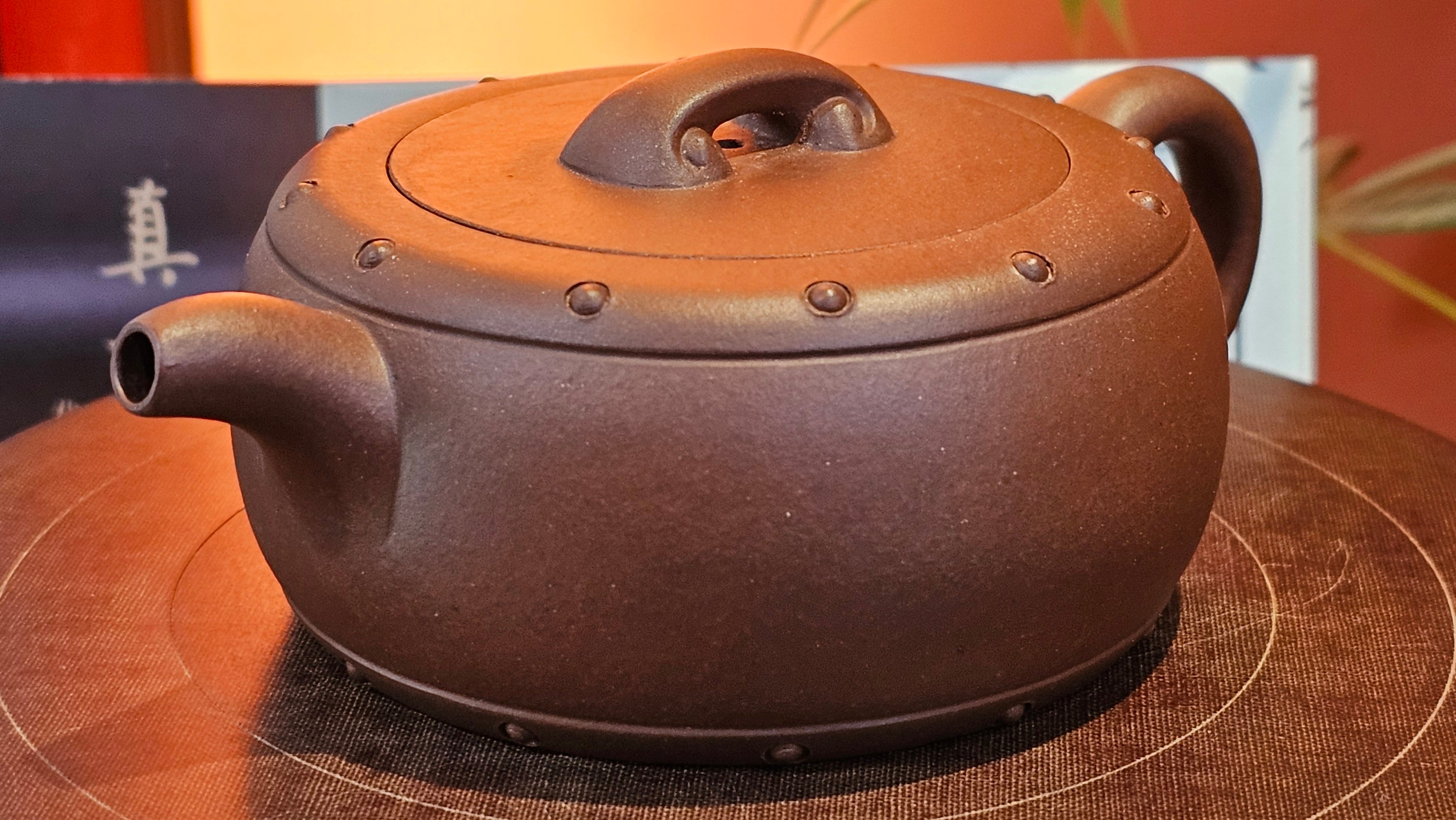 Ru Yi Gu 如意鼓, 207.3ml, Di Cao Qing Zi Ni 底槽青紫泥, by our Craftsman Li Qiu Lin 李秋林 ~ Congratulations to Mr A.Y., 1104hrs 1st June 2025, Millbrae, CA.