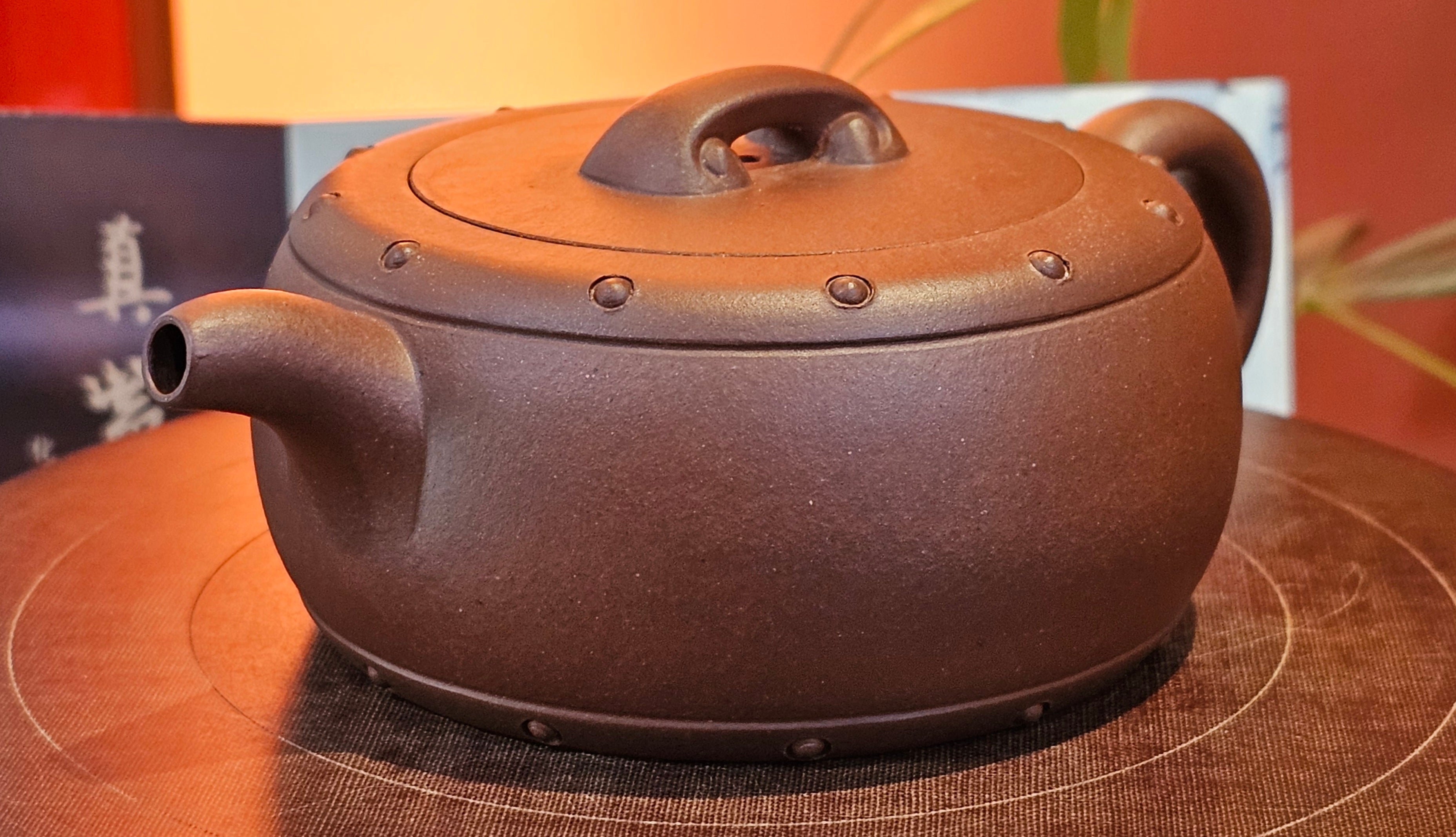 Ru Yi Gu 如意鼓, 207.3ml, Di Cao Qing Zi Ni 底槽青紫泥, by our Craftsman Li Qiu Lin 李秋林 ~ Congratulations to Mr A.Y., 1104hrs 1st June 2025, Millbrae, CA.