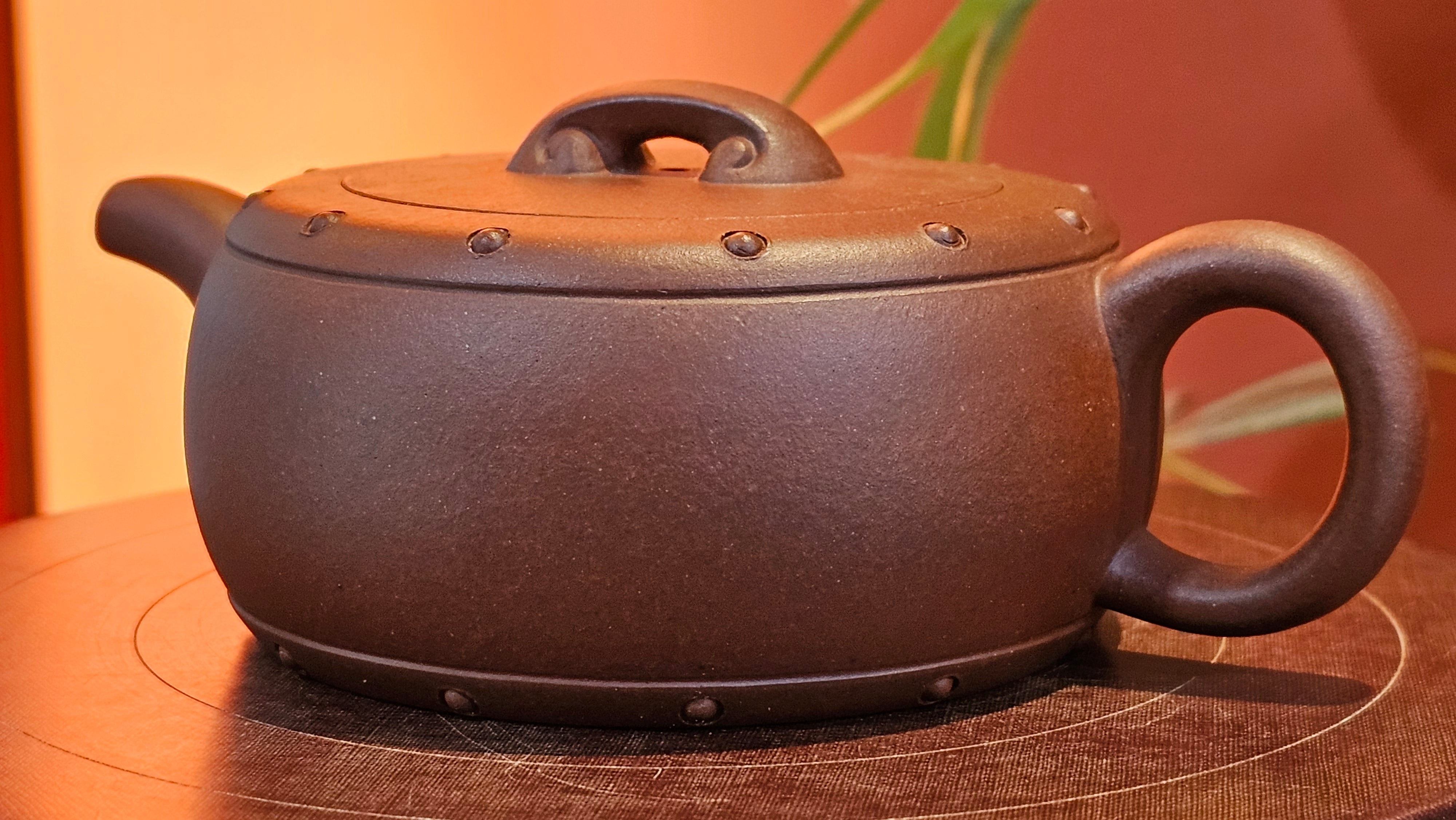 Ru Yi Gu 如意鼓, 207.3ml, Di Cao Qing Zi Ni 底槽青紫泥, by our Craftsman Li Qiu Lin 李秋林 ~ Congratulations to Mr A.Y., 1104hrs 1st June 2025, Millbrae, CA.