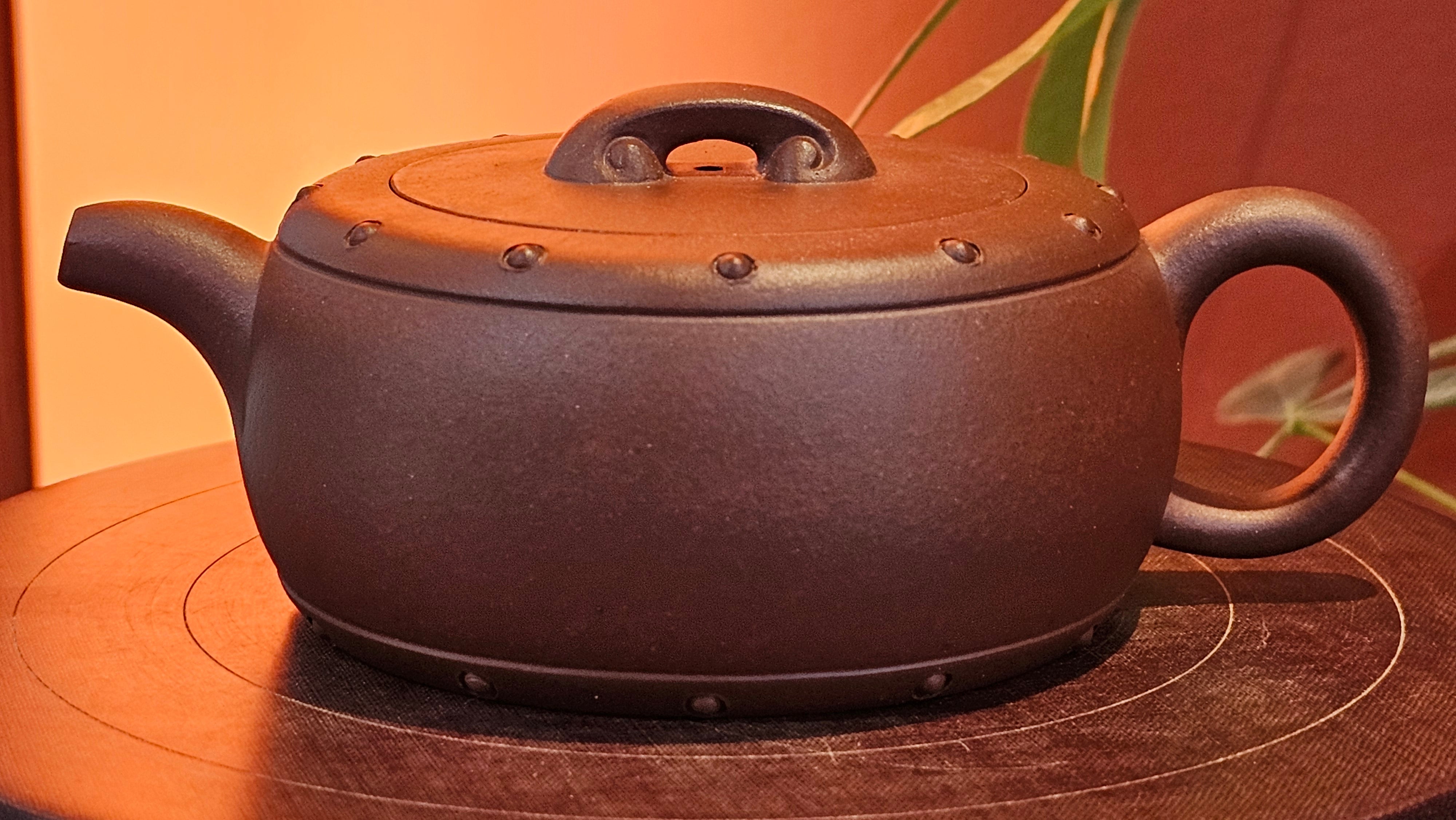 Ru Yi Gu 如意鼓, 207.3ml, Di Cao Qing Zi Ni 底槽青紫泥, by our Craftsman Li Qiu Lin 李秋林 ~ Congratulations to Mr A.Y., 1104hrs 1st June 2025, Millbrae, CA.