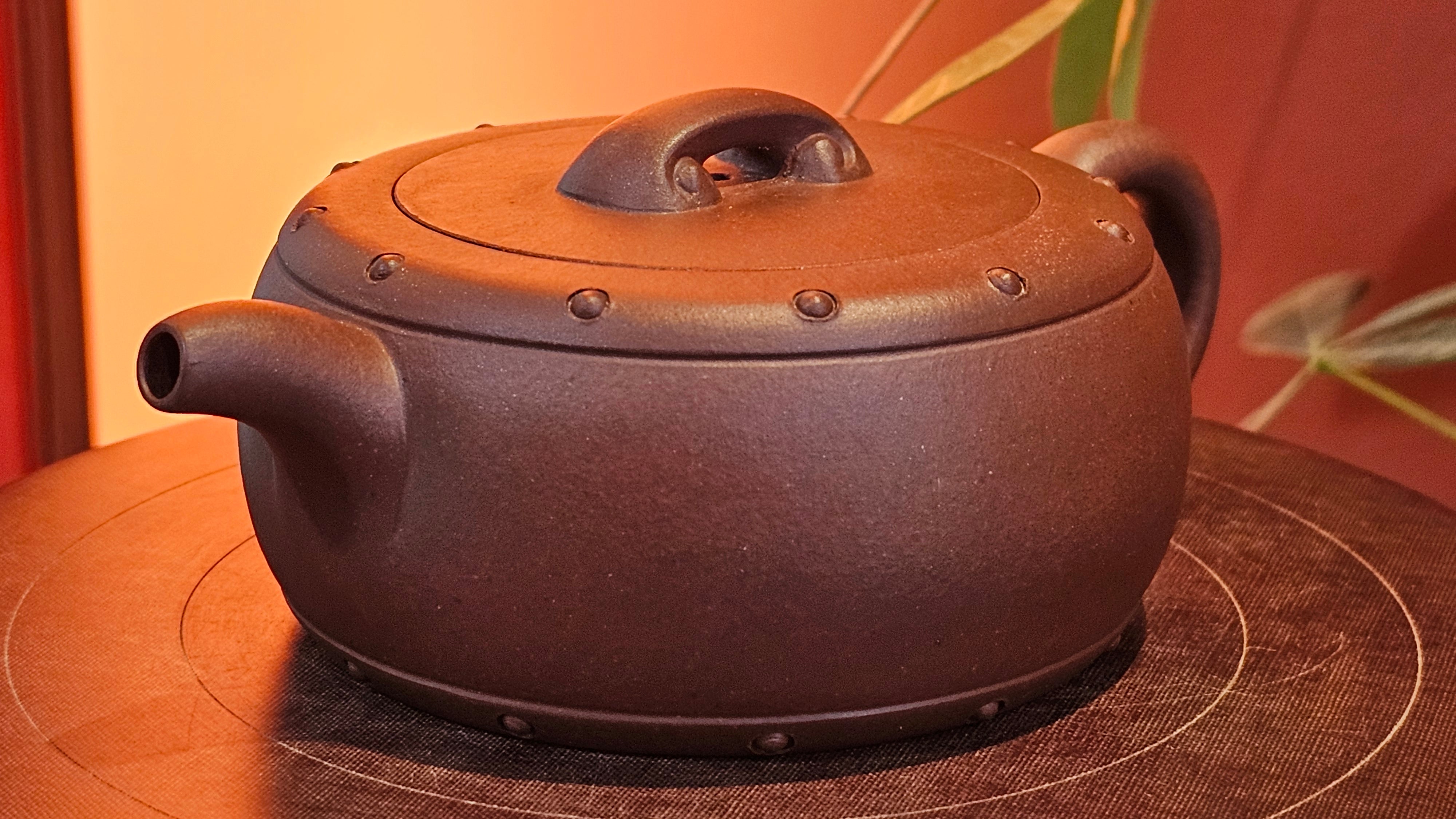 Ru Yi Gu 如意鼓, 207.3ml, Di Cao Qing Zi Ni 底槽青紫泥, by our Craftsman Li Qiu Lin 李秋林 ~ Congratulations to Mr A.Y., 1104hrs 1st June 2025, Millbrae, CA.