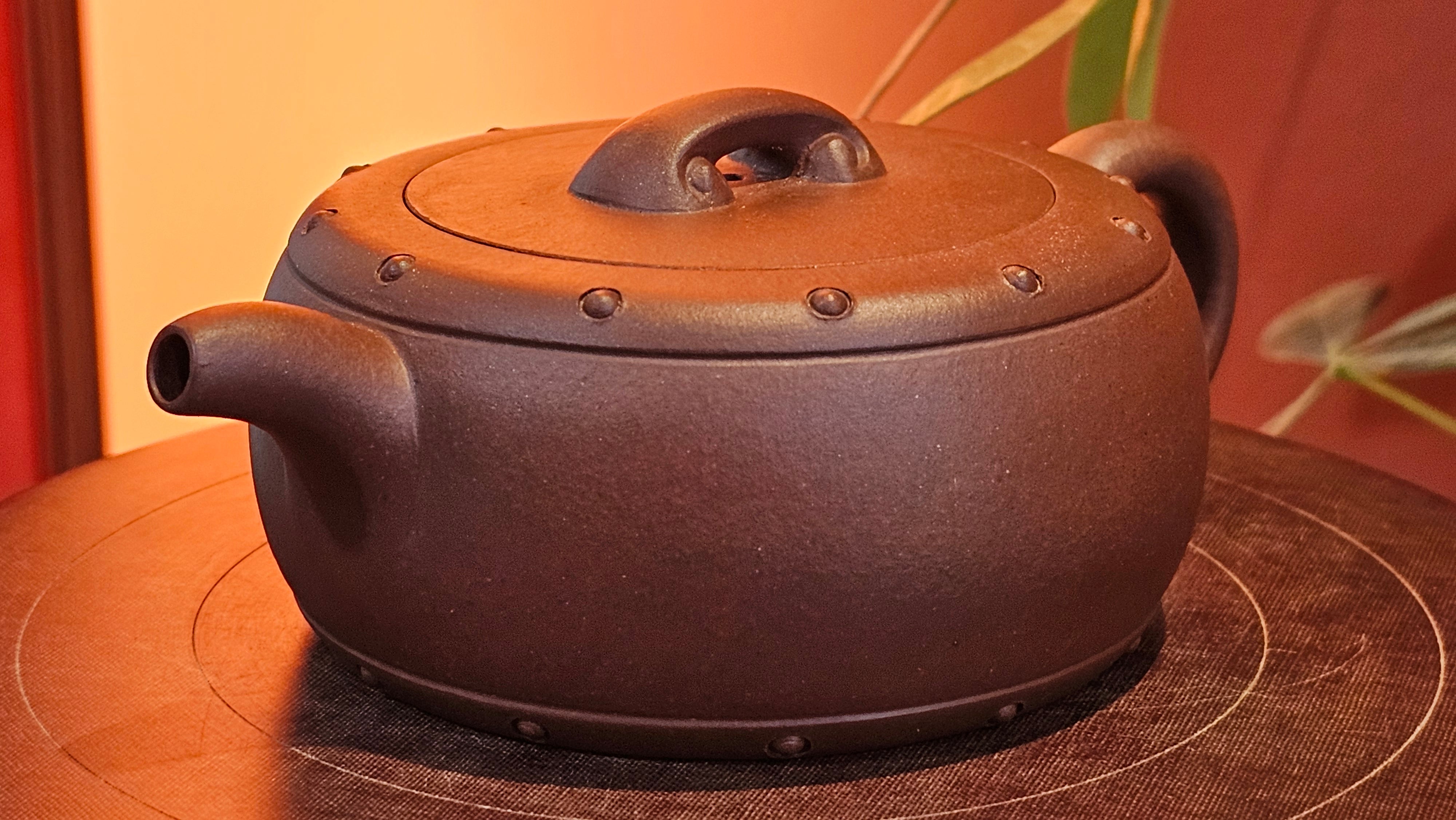 Ru Yi Gu 如意鼓, 207.3ml, Di Cao Qing Zi Ni 底槽青紫泥, by our Craftsman Li Qiu Lin 李秋林 ~ Congratulations to Mr A.Y., 1104hrs 1st June 2025, Millbrae, CA.