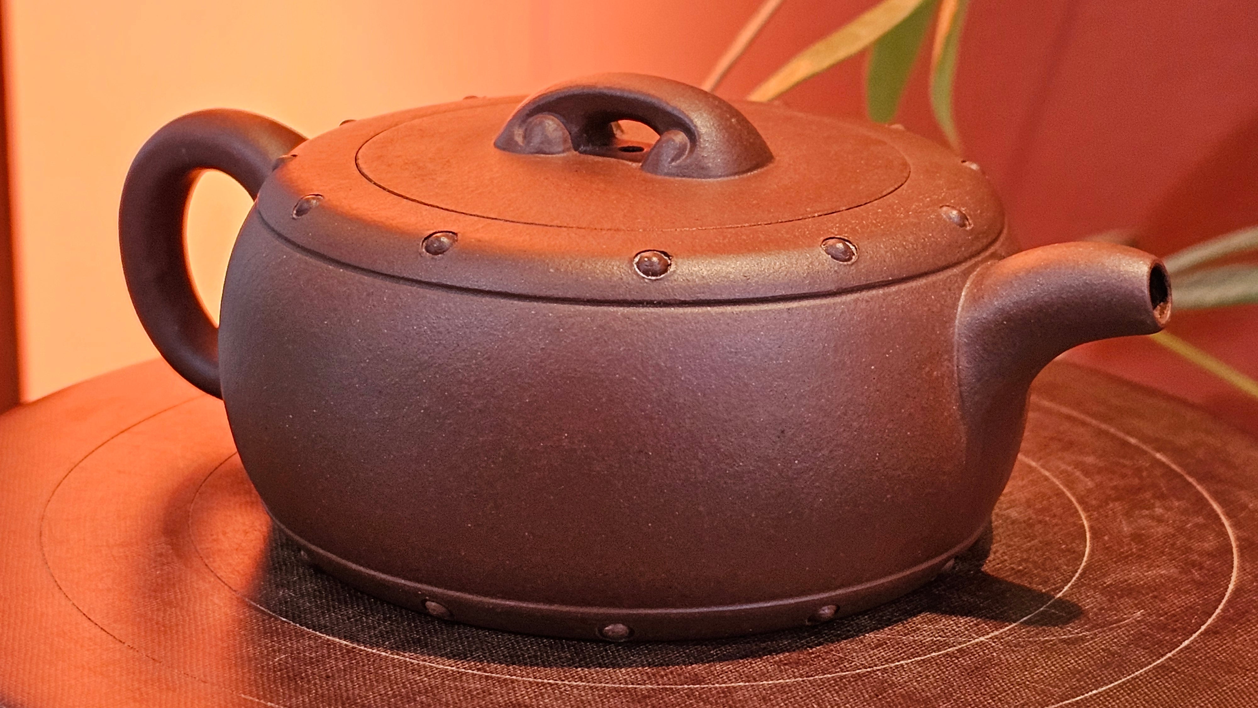 Ru Yi Gu 如意鼓, 207.3ml, Di Cao Qing Zi Ni 底槽青紫泥, by our Craftsman Li Qiu Lin 李秋林 ~ Congratulations to Mr A.Y., 1104hrs 1st June 2025, Millbrae, CA.