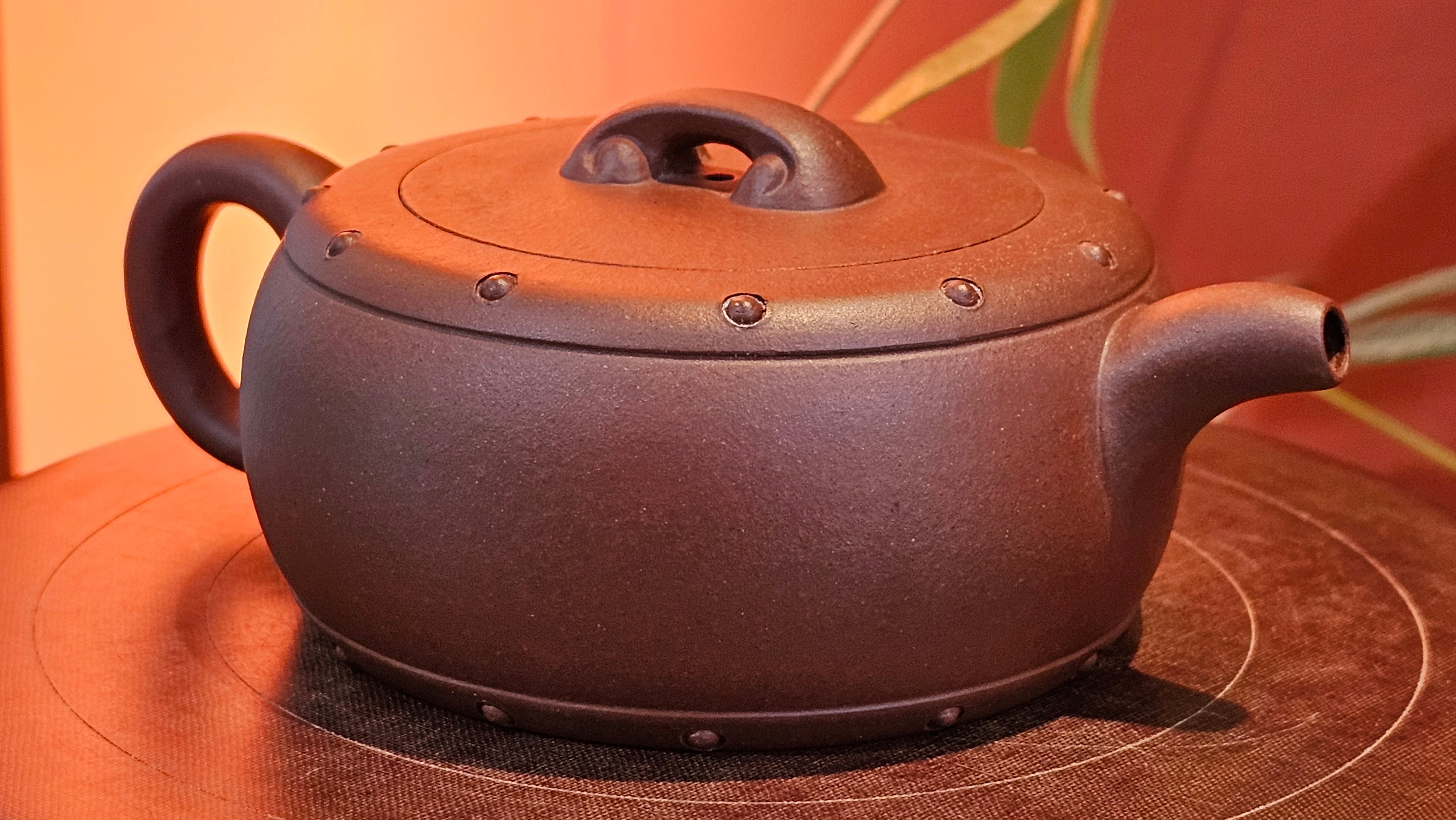 Ru Yi Gu 如意鼓, 207.3ml, Di Cao Qing Zi Ni 底槽青紫泥, by our Craftsman Li Qiu Lin 李秋林 ~ Congratulations to Mr A.Y., 1104hrs 1st June 2025, Millbrae, CA.