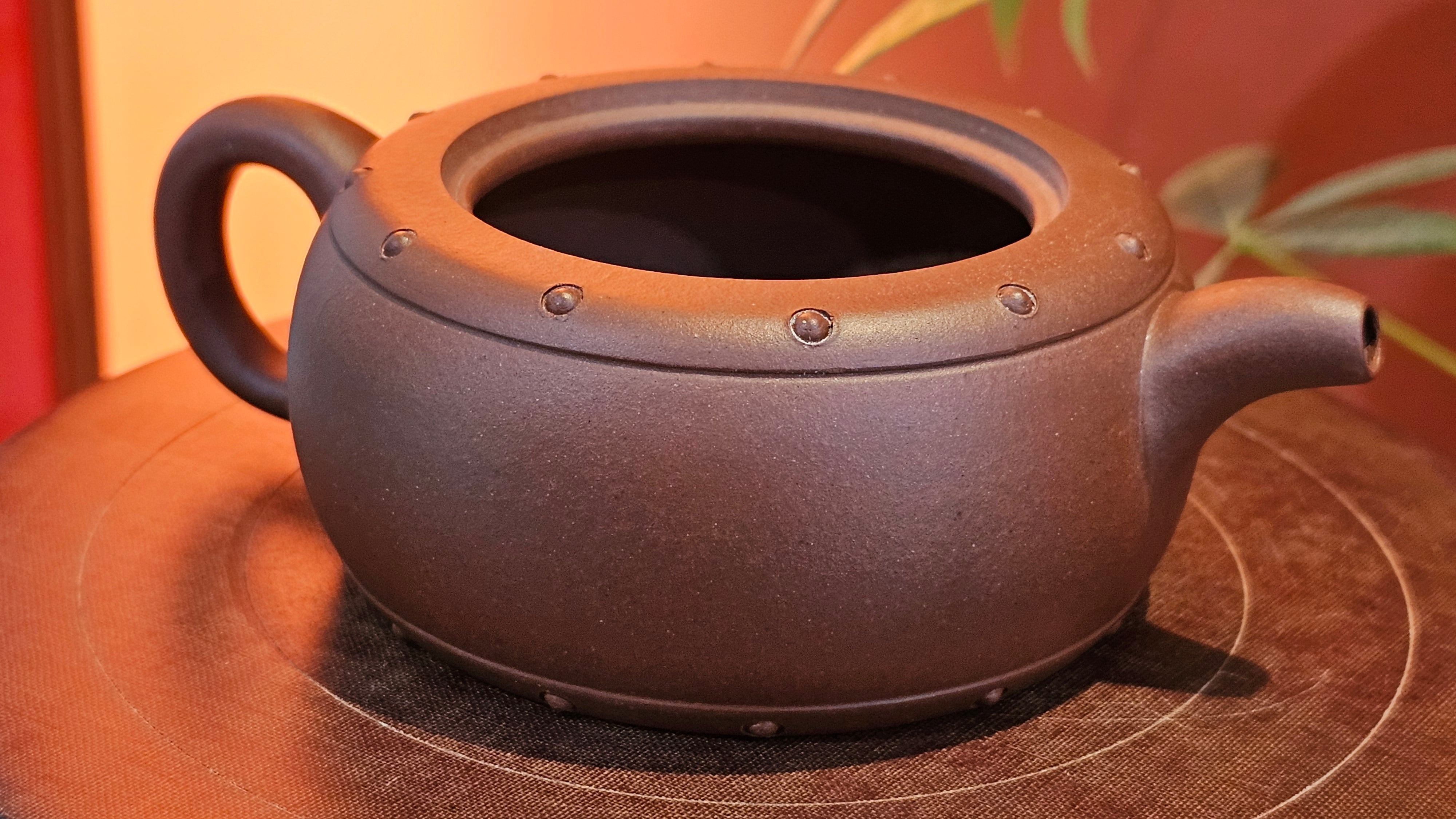 Ru Yi Gu 如意鼓, 207.3ml, Di Cao Qing Zi Ni 底槽青紫泥, by our Craftsman Li Qiu Lin 李秋林 ~ Congratulations to Mr A.Y., 1104hrs 1st June 2025, Millbrae, CA.