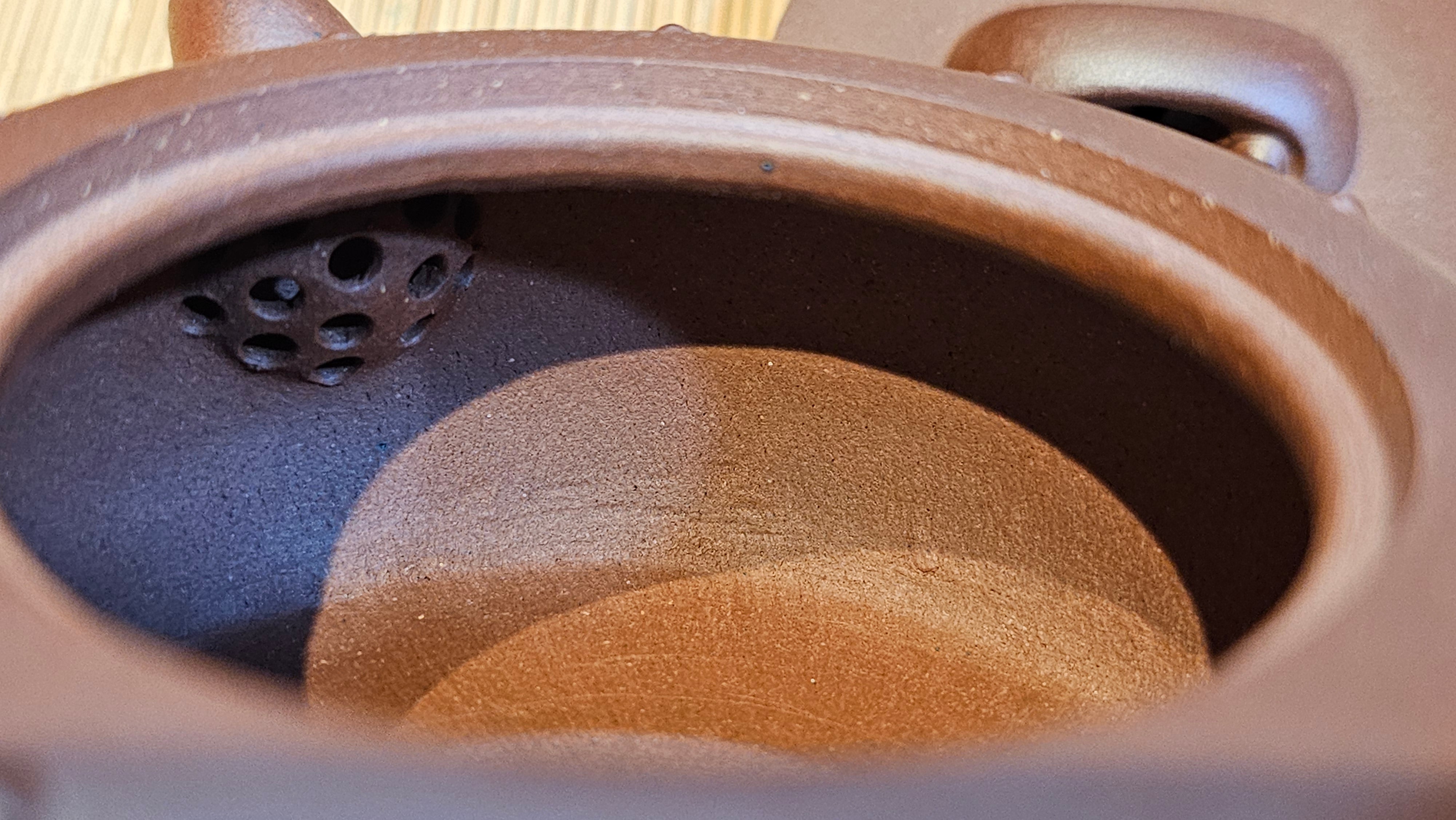 Ru Yi Gu 如意鼓, 207.3ml, Di Cao Qing Zi Ni 底槽青紫泥, by our Craftsman Li Qiu Lin 李秋林 ~ Congratulations to Mr A.Y., 1104hrs 1st June 2025, Millbrae, CA.