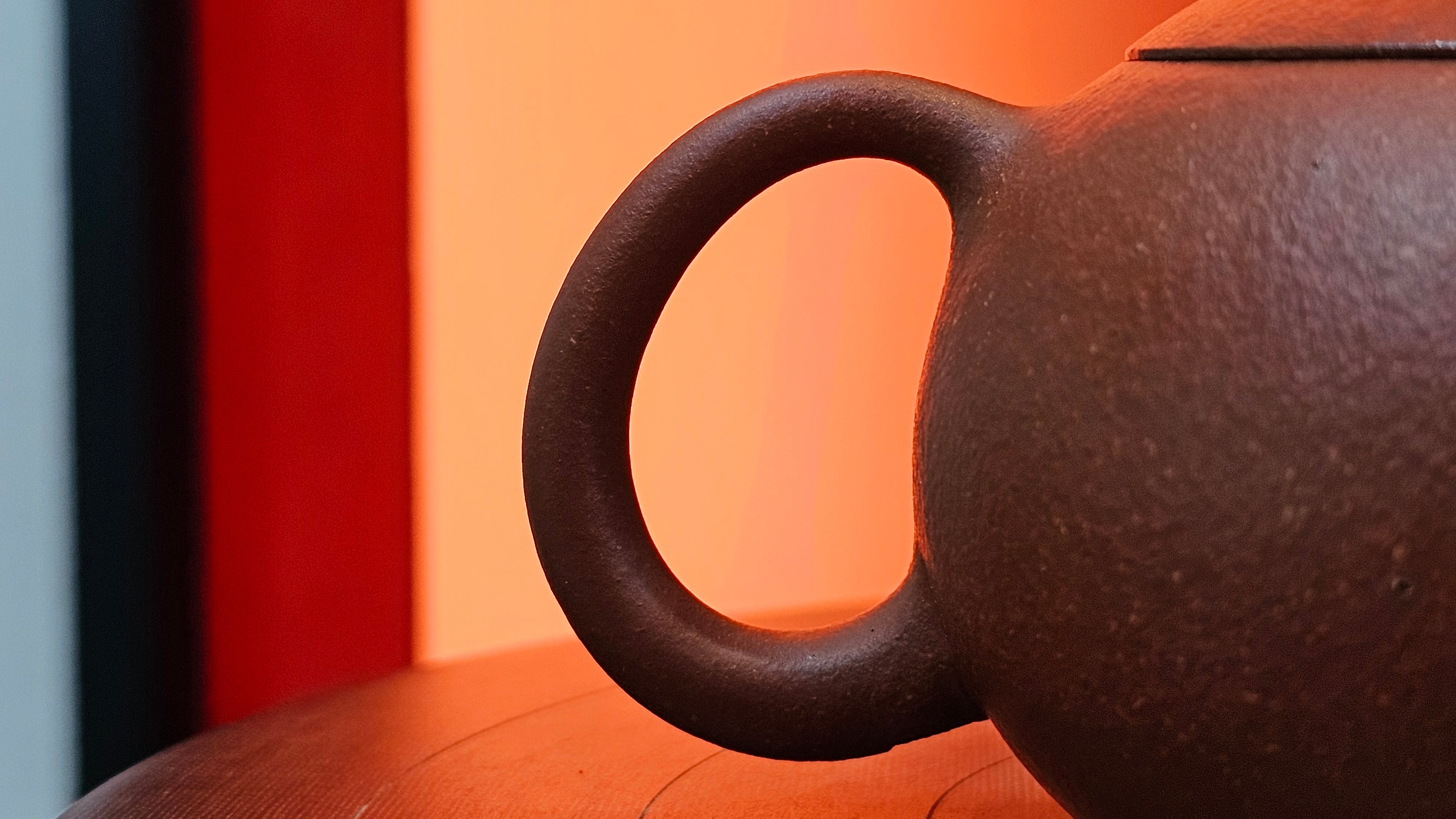 Xi Shi 西施, 137.1ml, Hong Jiang Po Ni (rarer form of Jiang Po Ni) 红降坡泥, by our Collaborative Craftsman Chen Gui Zhi 陈桂枝 ~ Congratulations to Mr M.C., 1051hrs 1st June 2025, Fresno, CA.