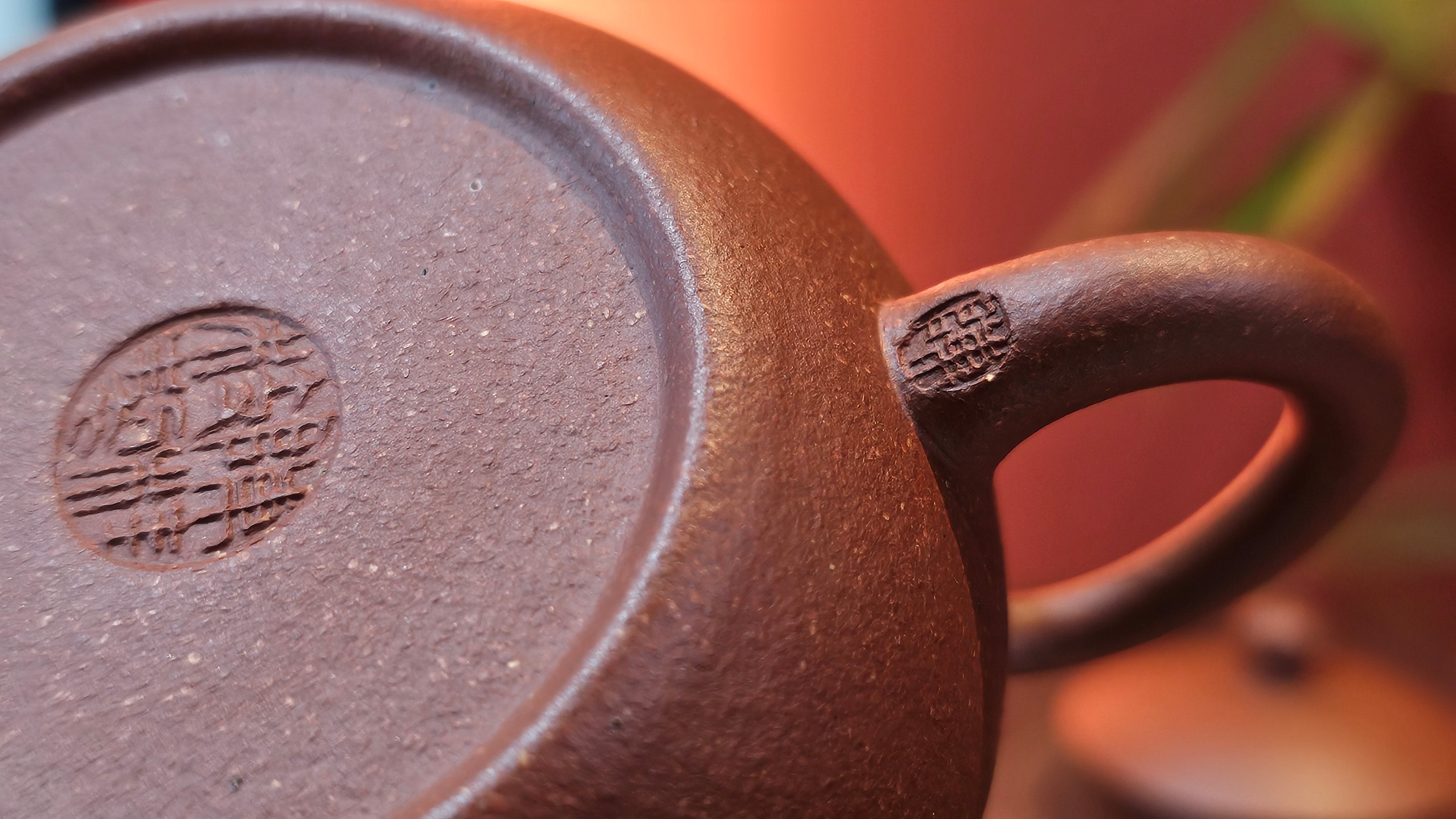 Xi Shi 西施, 137.1ml, Hong Jiang Po Ni (rarer form of Jiang Po Ni) 红降坡泥, by our Collaborative Craftsman Chen Gui Zhi 陈桂枝 ~ Congratulations to Mr M.C., 1051hrs 1st June 2025, Fresno, CA.