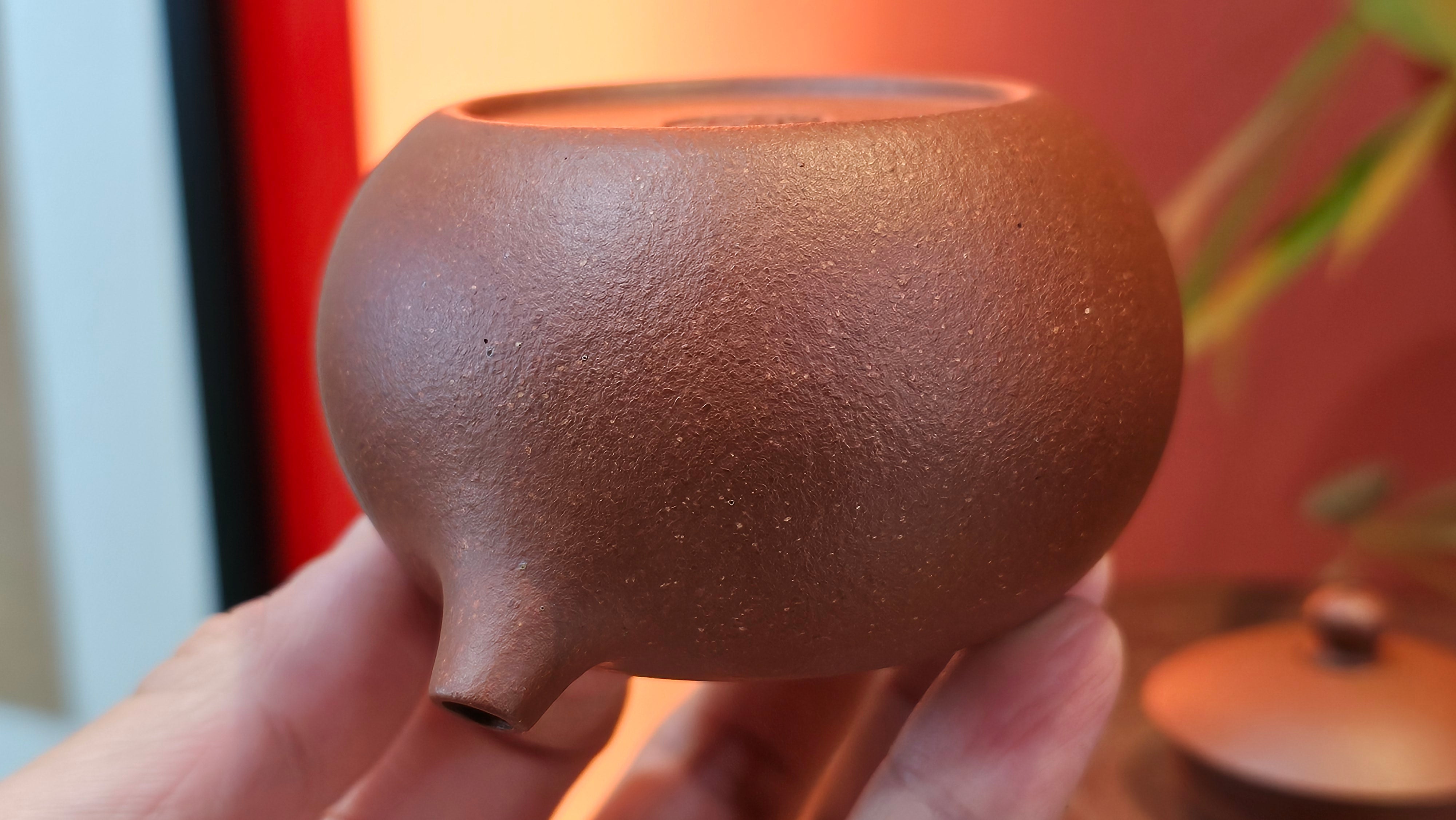 Xi Shi 西施, 137.1ml, Hong Jiang Po Ni (rarer form of Jiang Po Ni) 红降坡泥, by our Collaborative Craftsman Chen Gui Zhi 陈桂枝 ~ Congratulations to Mr M.C., 1051hrs 1st June 2025, Fresno, CA.