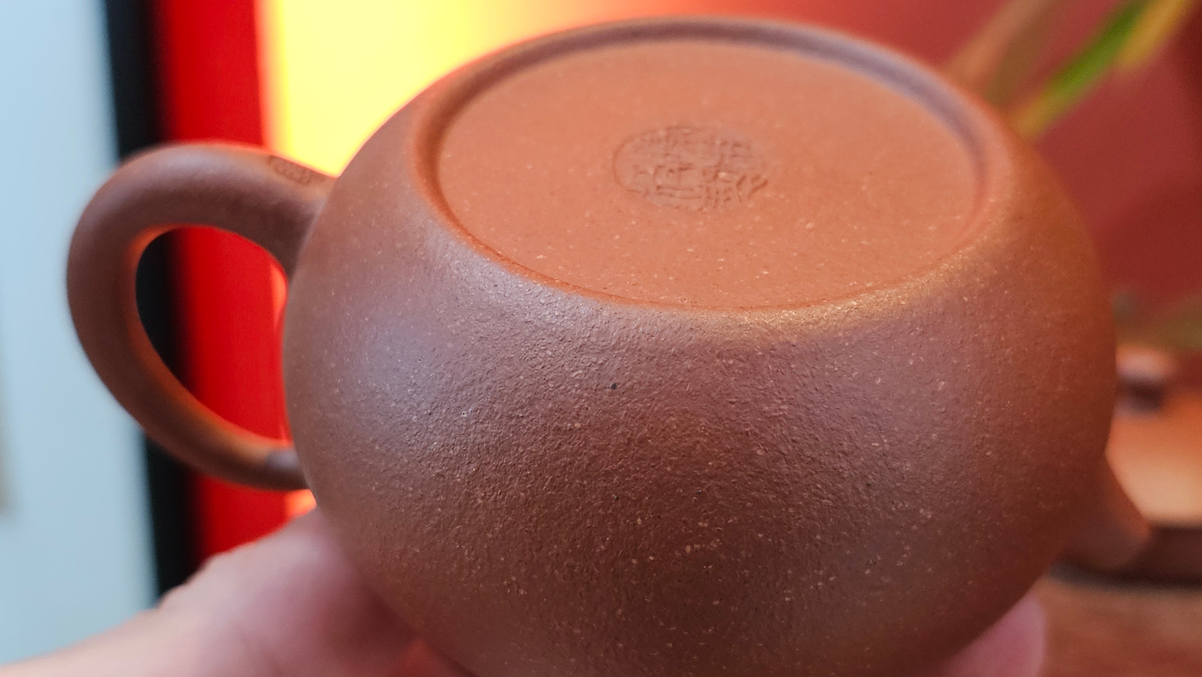 Xi Shi 西施, 137.1ml, Hong Jiang Po Ni (rarer form of Jiang Po Ni) 红降坡泥, by our Collaborative Craftsman Chen Gui Zhi 陈桂枝 ~ Congratulations to Mr M.C., 1051hrs 1st June 2025, Fresno, CA.