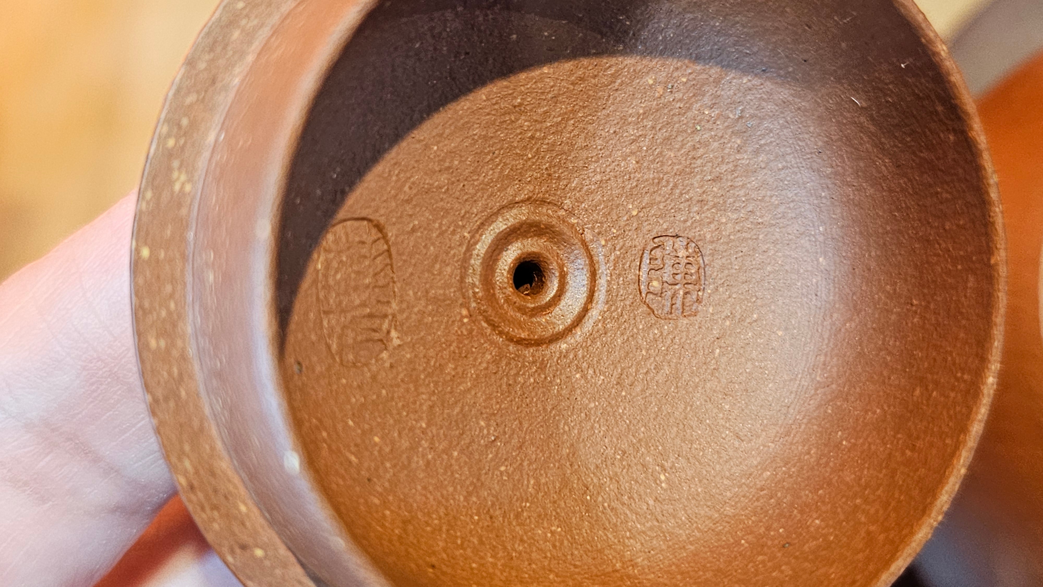 Xi Shi 西施, 137.1ml, Hong Jiang Po Ni (rarer form of Jiang Po Ni) 红降坡泥, by our Collaborative Craftsman Chen Gui Zhi 陈桂枝 ~ Congratulations to Mr M.C., 1051hrs 1st June 2025, Fresno, CA.