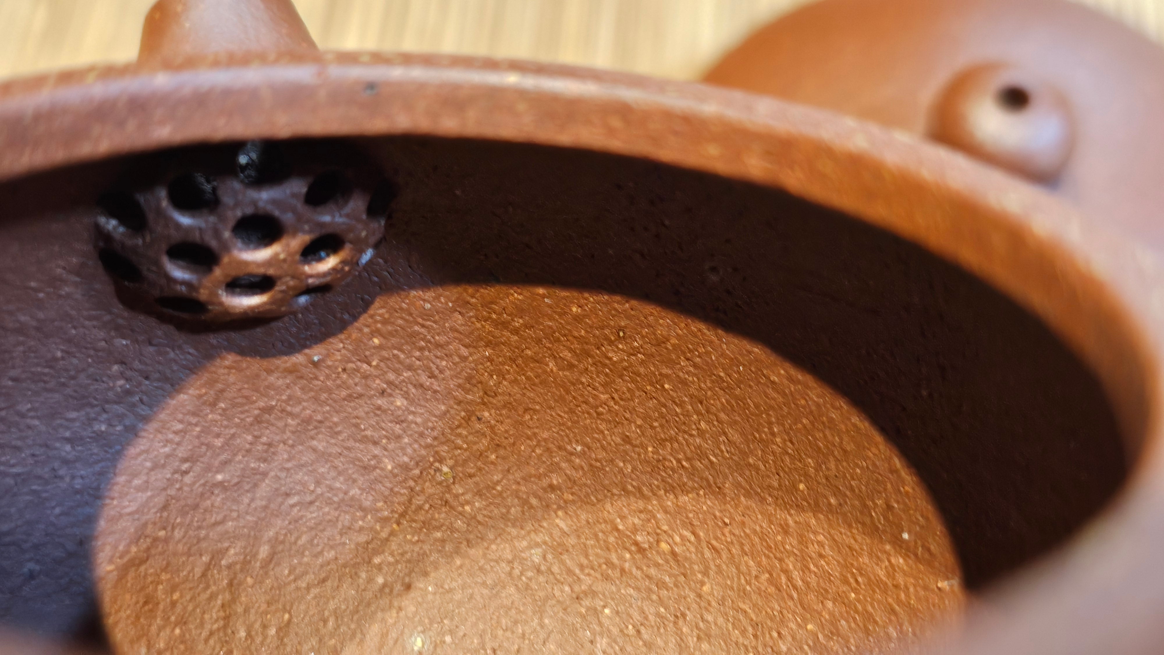 Xi Shi 西施, 137.1ml, Hong Jiang Po Ni (rarer form of Jiang Po Ni) 红降坡泥, by our Collaborative Craftsman Chen Gui Zhi 陈桂枝 ~ Congratulations to Mr M.C., 1051hrs 1st June 2025, Fresno, CA.