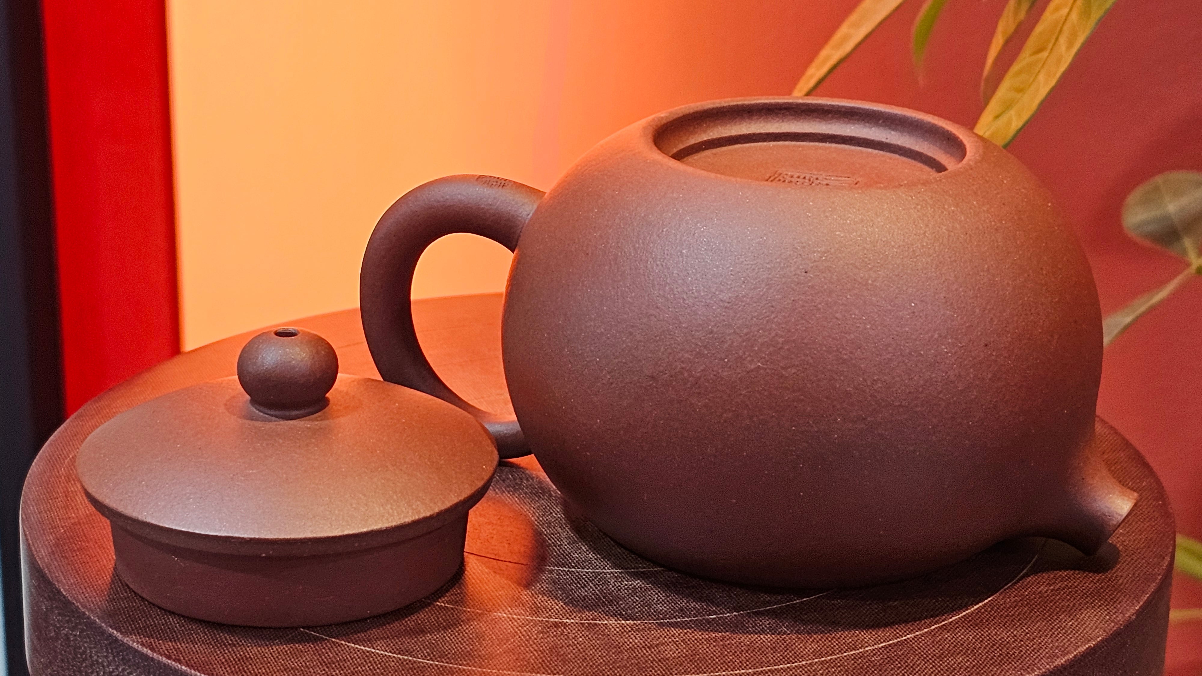 Xi Shi 西施, 219.1ml, Di Cao Qing Zi Ni 底槽青紫泥, by Craftsman Gu Xiao Ming 顾小明 ~ Congratulations to Mr G., 1347hrs 4th June 2025, Monument, CO.