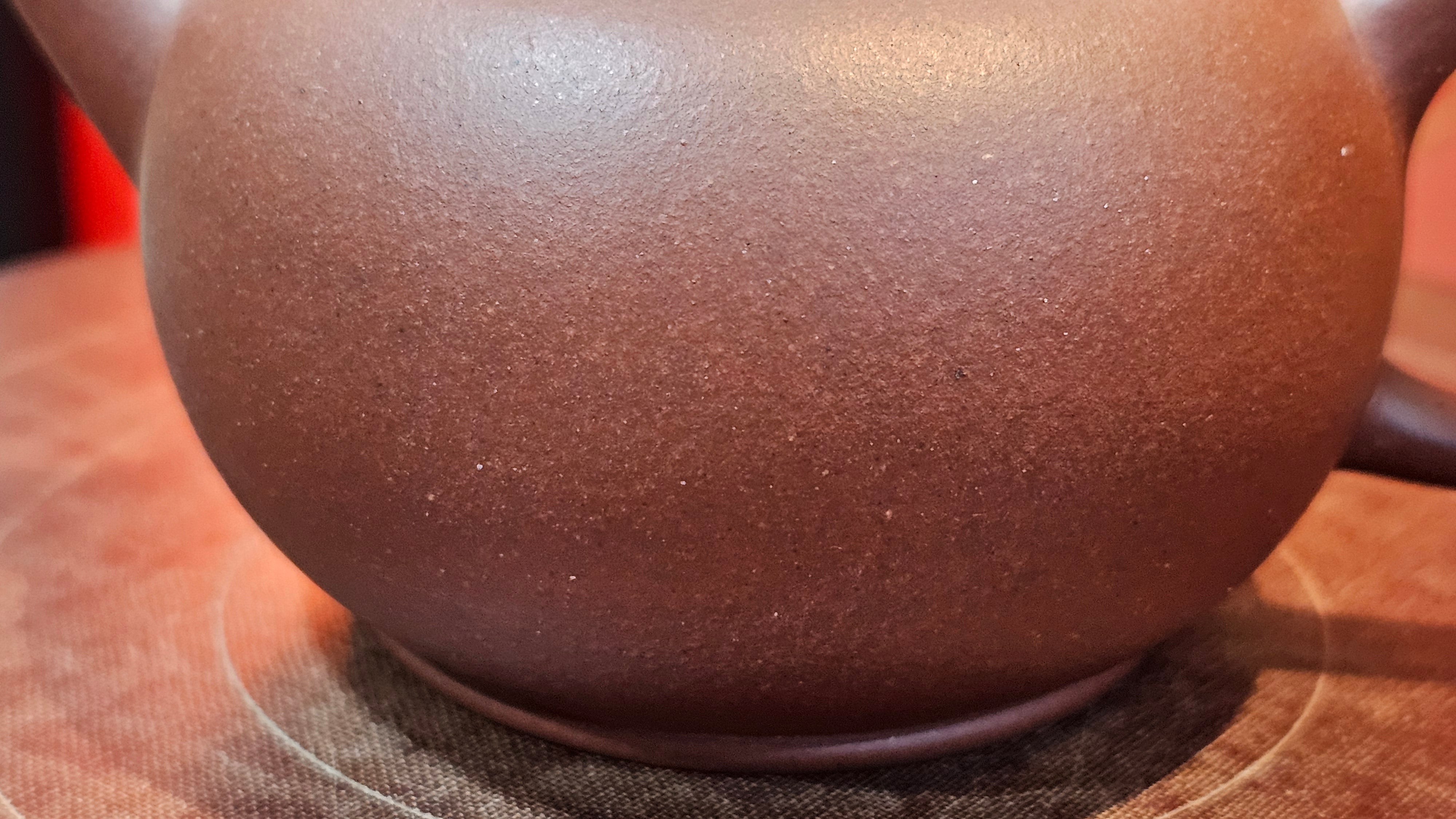 Shui Ping 水平, 163.9ml, Di Cao Qing Zi Ni 底槽青紫泥, by Craftsman Zhao Huai Xu 赵怀须。