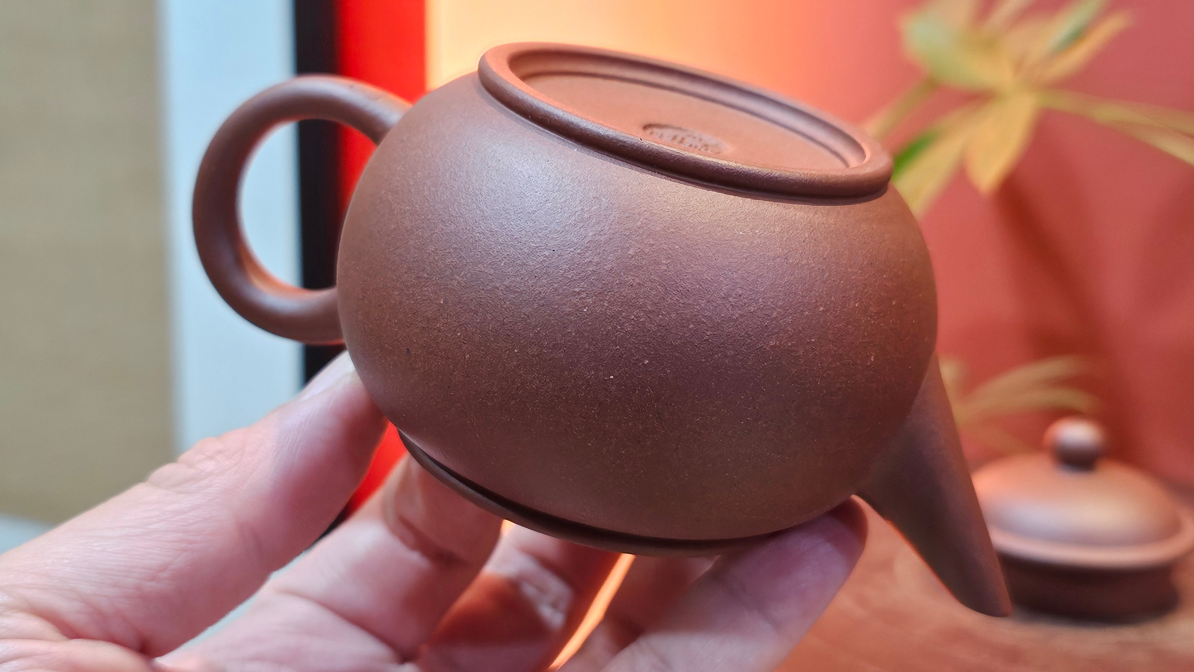 Shui Ping 水平, 163.9ml, Di Cao Qing Zi Ni 底槽青紫泥, by Craftsman Zhao Huai Xu 赵怀须。