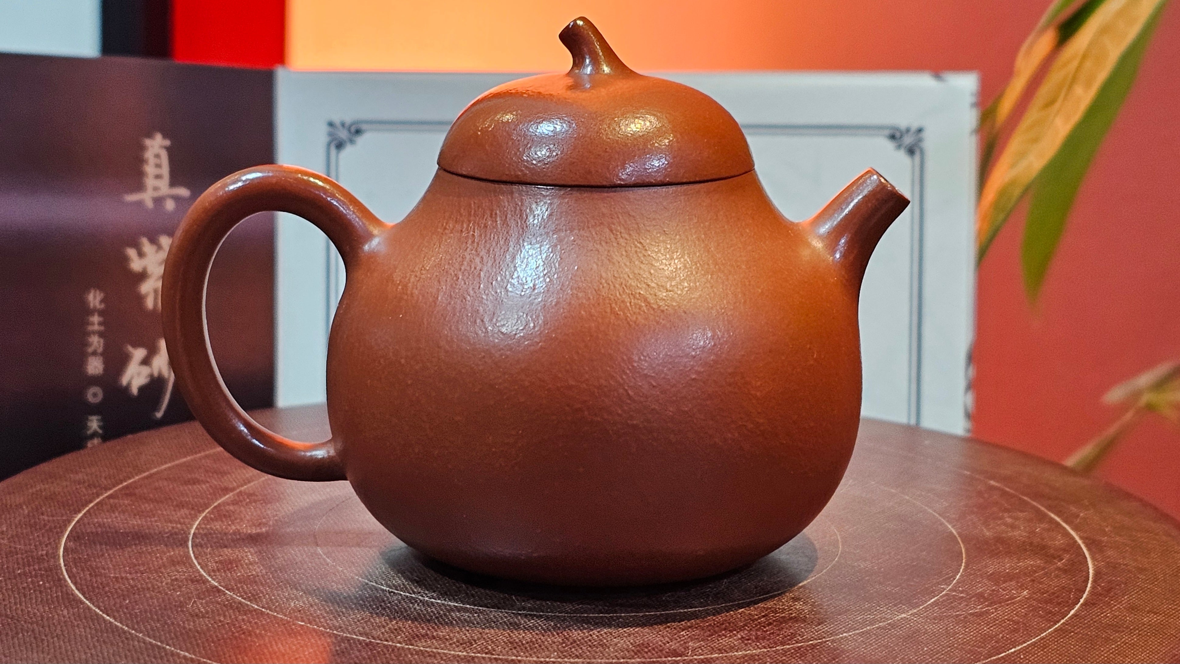 Qie Gua 茄瓜, 142.6ml, Xiao Mei Yao Zhu Ni 小煤窑朱泥,  by our Collaborative Craftsman Wang Hui 王慧。