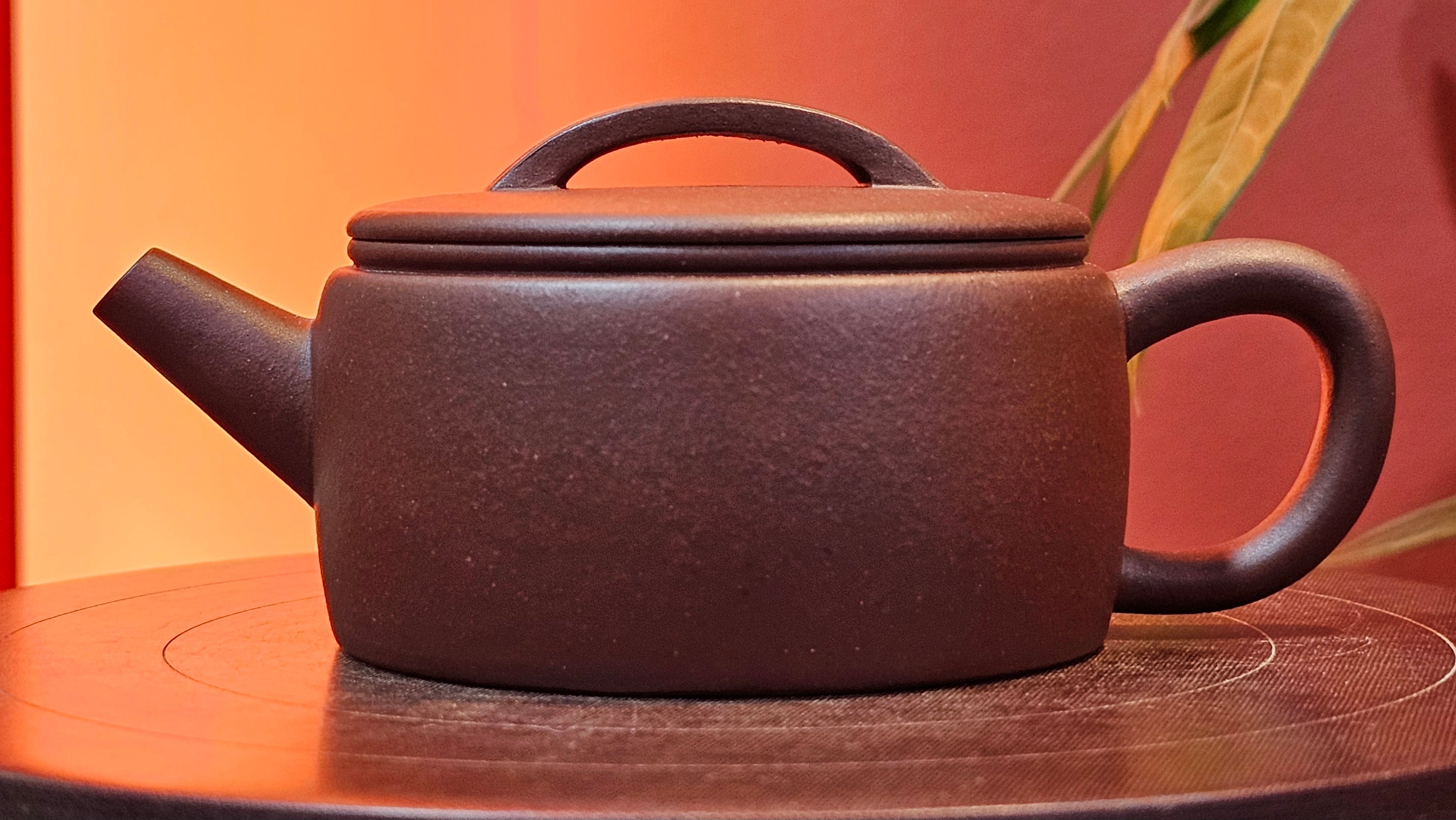 Han Wa 汉瓦, 146.5ml!  Small Volume ~ Low-Slung, Broad Han Wa!  Di Cao Qing Zi Ni 底槽青紫泥, by Craftsman Gu Xiao Ming 顾小明 ~ Congratulations to Mr K., 1900hrs 7th June 2025, San Francisco, CA.