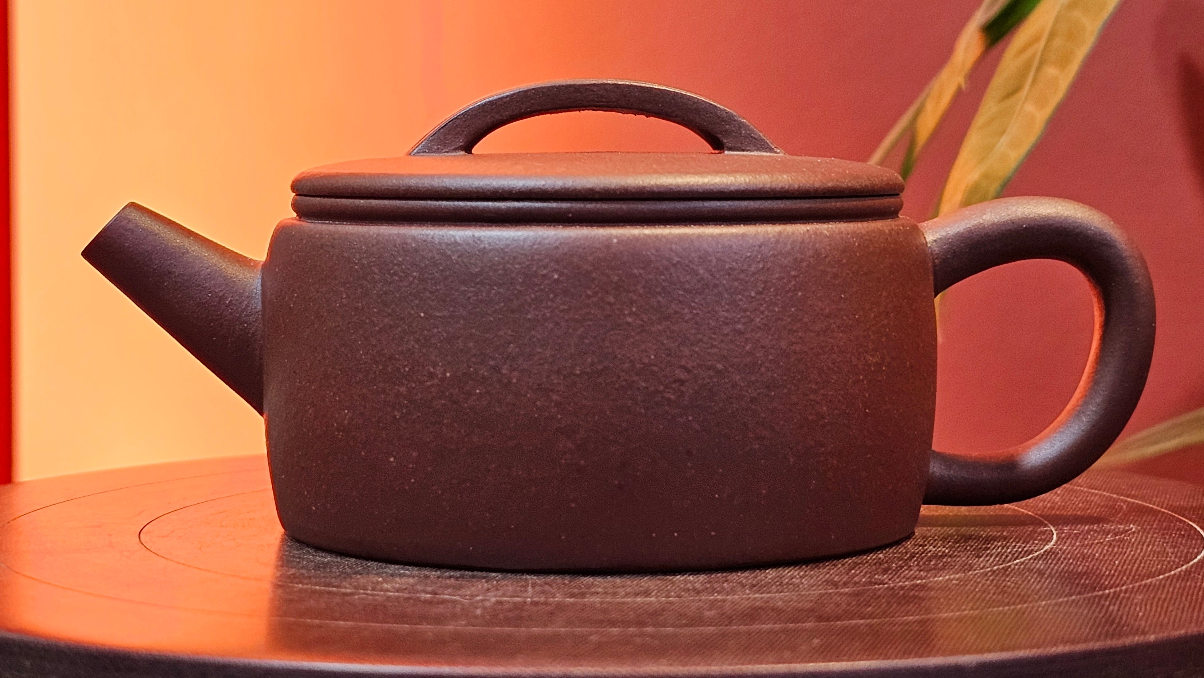 Han Wa 汉瓦, 146.5ml!  Small Volume ~ Low-Slung, Broad Han Wa!  Di Cao Qing Zi Ni 底槽青紫泥, by Craftsman Gu Xiao Ming 顾小明 ~ Congratulations to Mr K., 1900hrs 7th June 2025, San Francisco, CA.