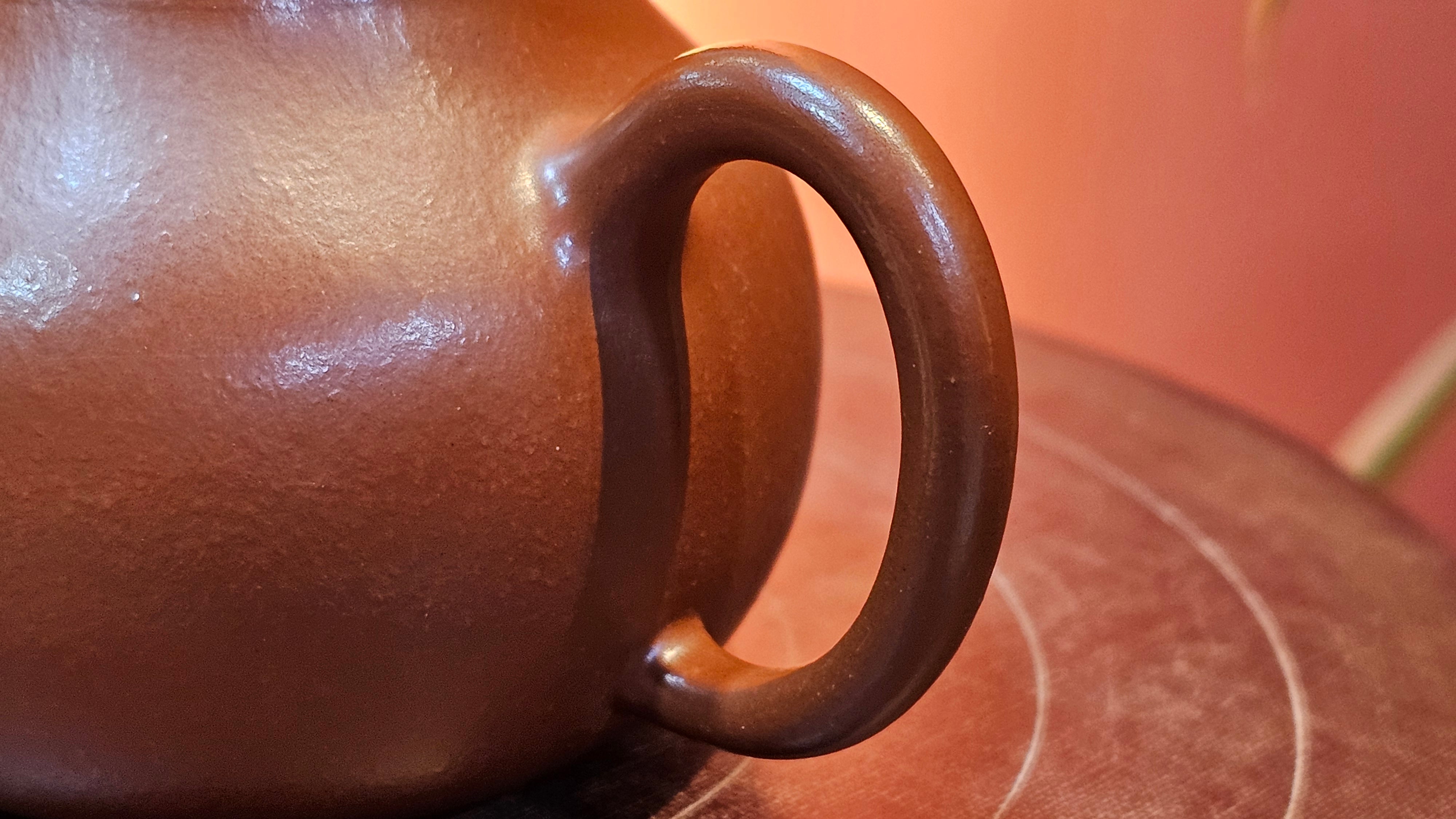 Qie Gua 茄瓜, 142.6ml, Xiao Mei Yao Zhu Ni 小煤窑朱泥,  by our Collaborative Craftsman Wang Hui 王慧。