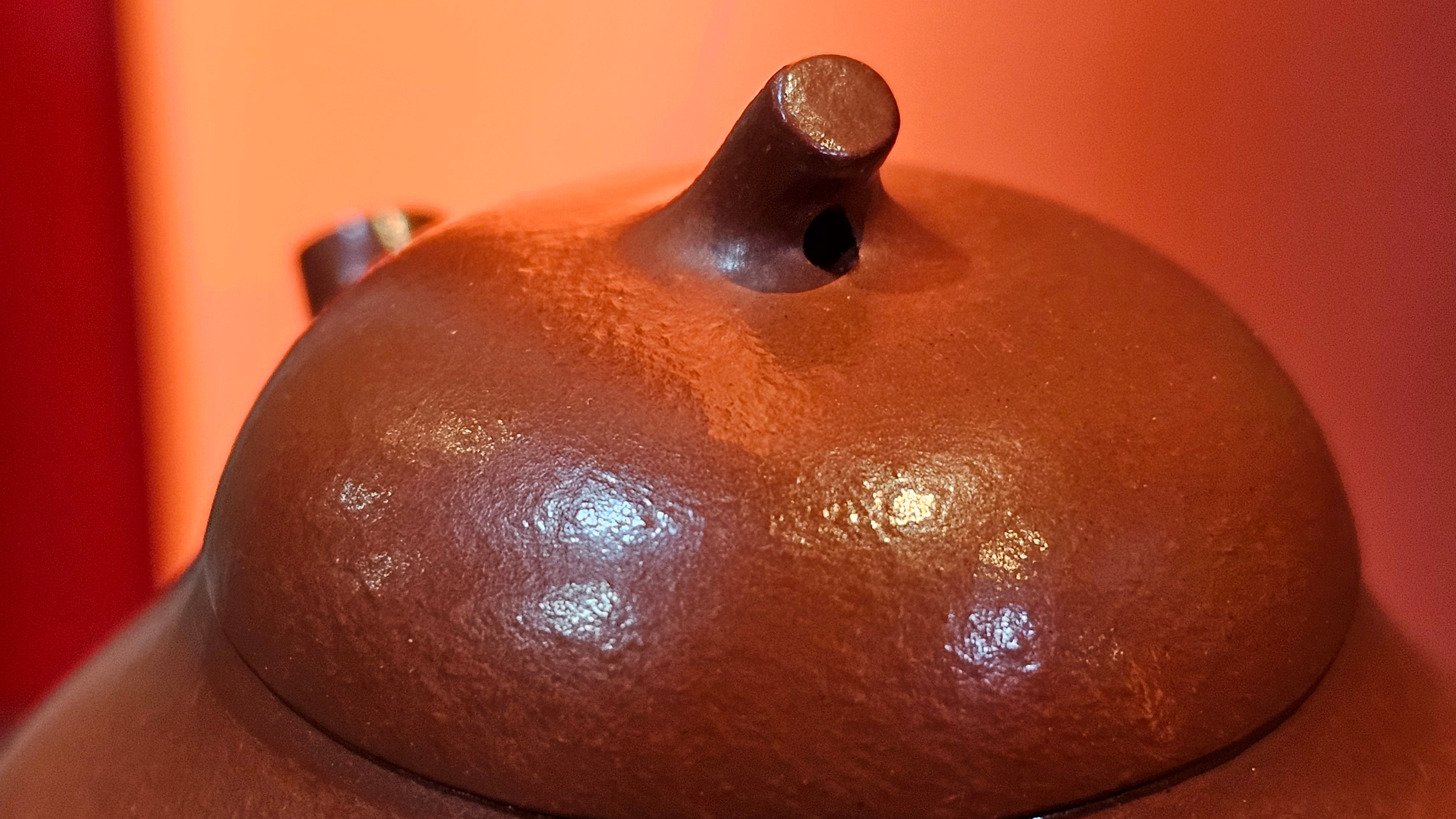 Qie Gua 茄瓜, 142.6ml, Xiao Mei Yao Zhu Ni 小煤窑朱泥,  by our Collaborative Craftsman Wang Hui 王慧。