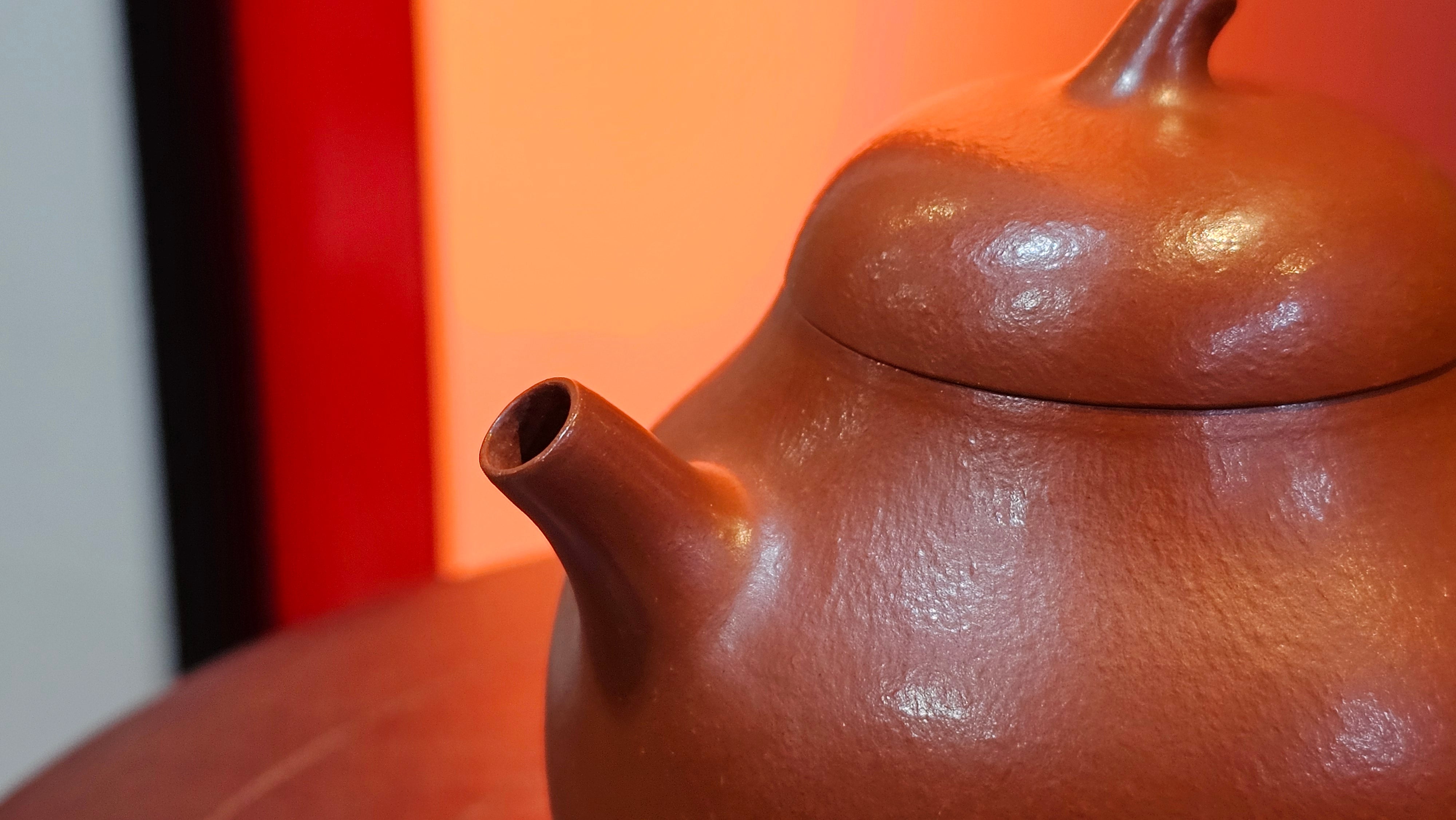 Qie Gua 茄瓜, 142.6ml, Xiao Mei Yao Zhu Ni 小煤窑朱泥,  by our Collaborative Craftsman Wang Hui 王慧。