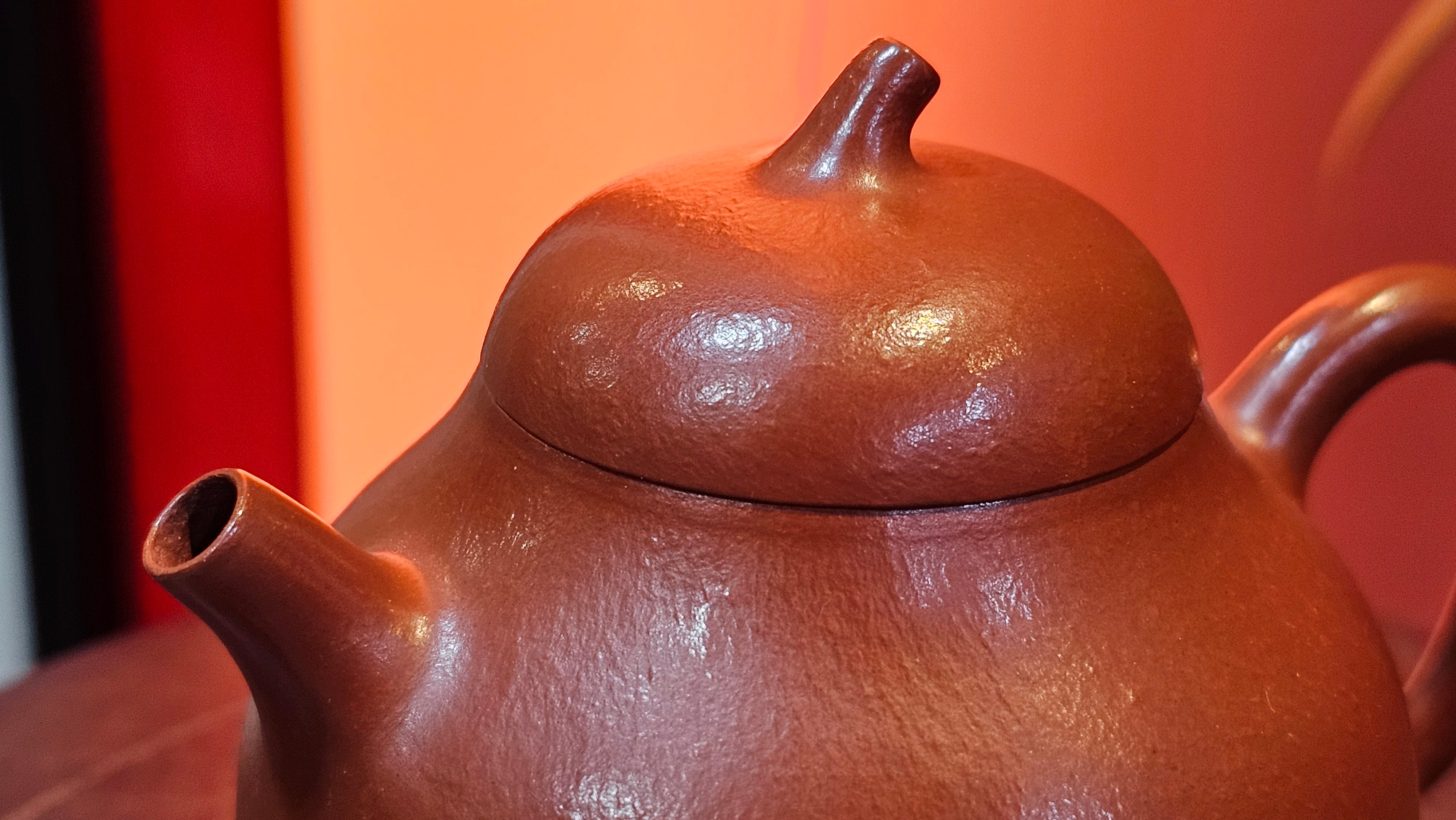 Qie Gua 茄瓜, 142.6ml, Xiao Mei Yao Zhu Ni 小煤窑朱泥,  by our Collaborative Craftsman Wang Hui 王慧。