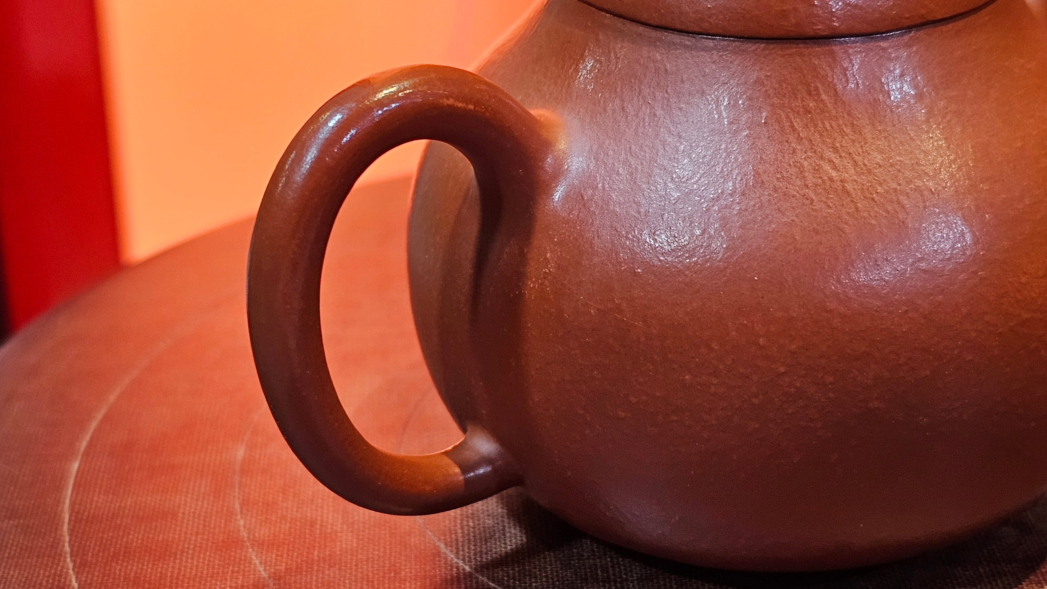 Qie Gua 茄瓜, 142.6ml, Xiao Mei Yao Zhu Ni 小煤窑朱泥,  by our Collaborative Craftsman Wang Hui 王慧。