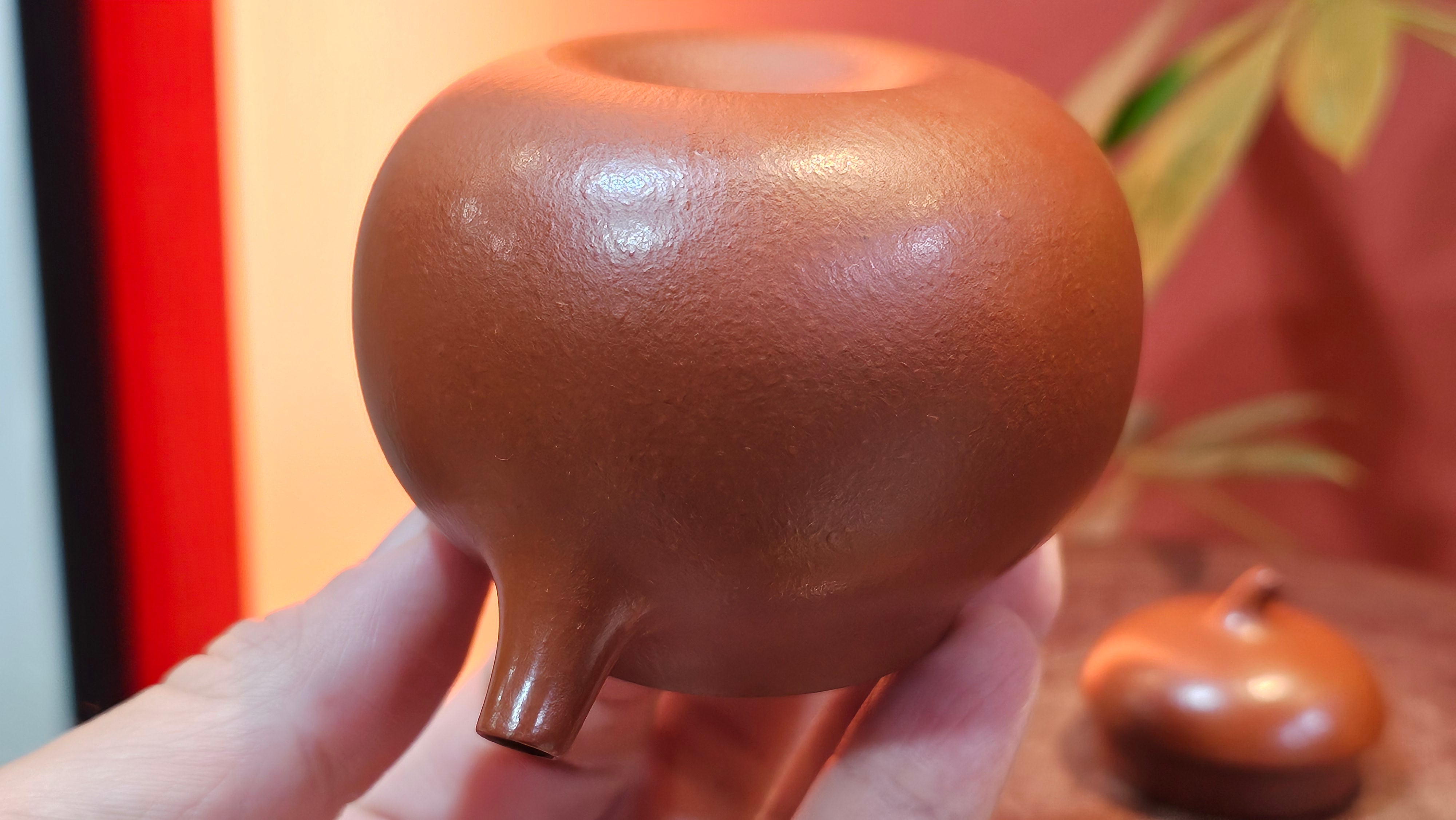 Qie Gua 茄瓜, 142.6ml, Xiao Mei Yao Zhu Ni 小煤窑朱泥,  by our Collaborative Craftsman Wang Hui 王慧。