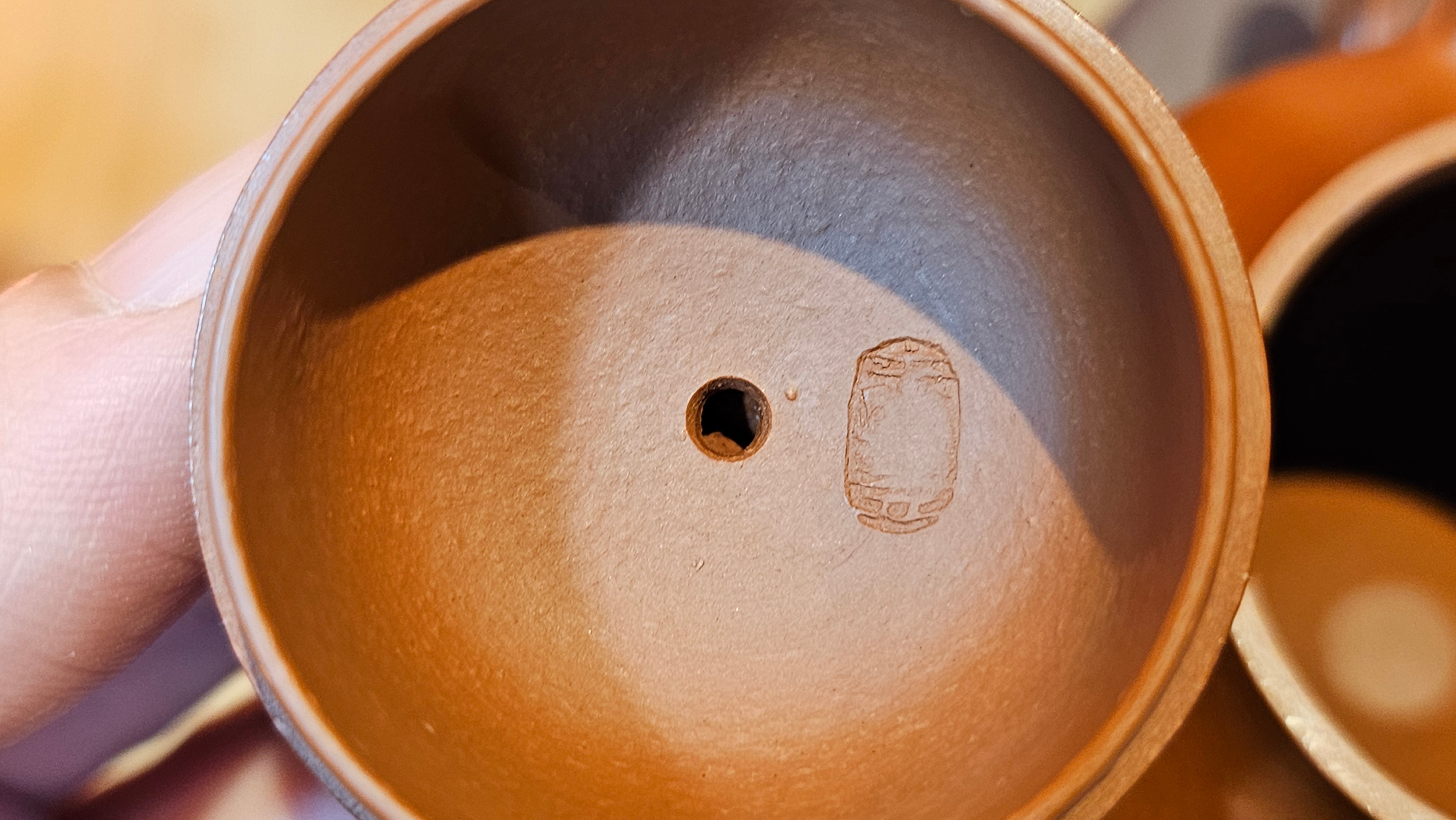 Qie Gua 茄瓜, 142.6ml, Xiao Mei Yao Zhu Ni 小煤窑朱泥,  by our Collaborative Craftsman Wang Hui 王慧。