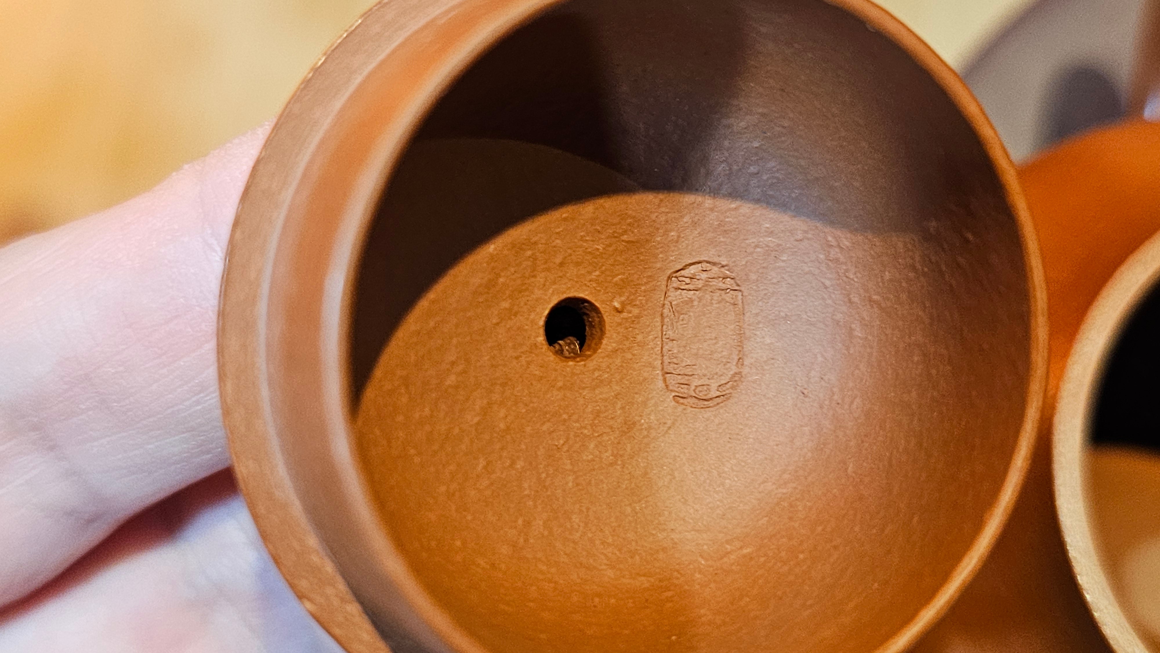 Qie Gua 茄瓜, 142.6ml, Xiao Mei Yao Zhu Ni 小煤窑朱泥,  by our Collaborative Craftsman Wang Hui 王慧。