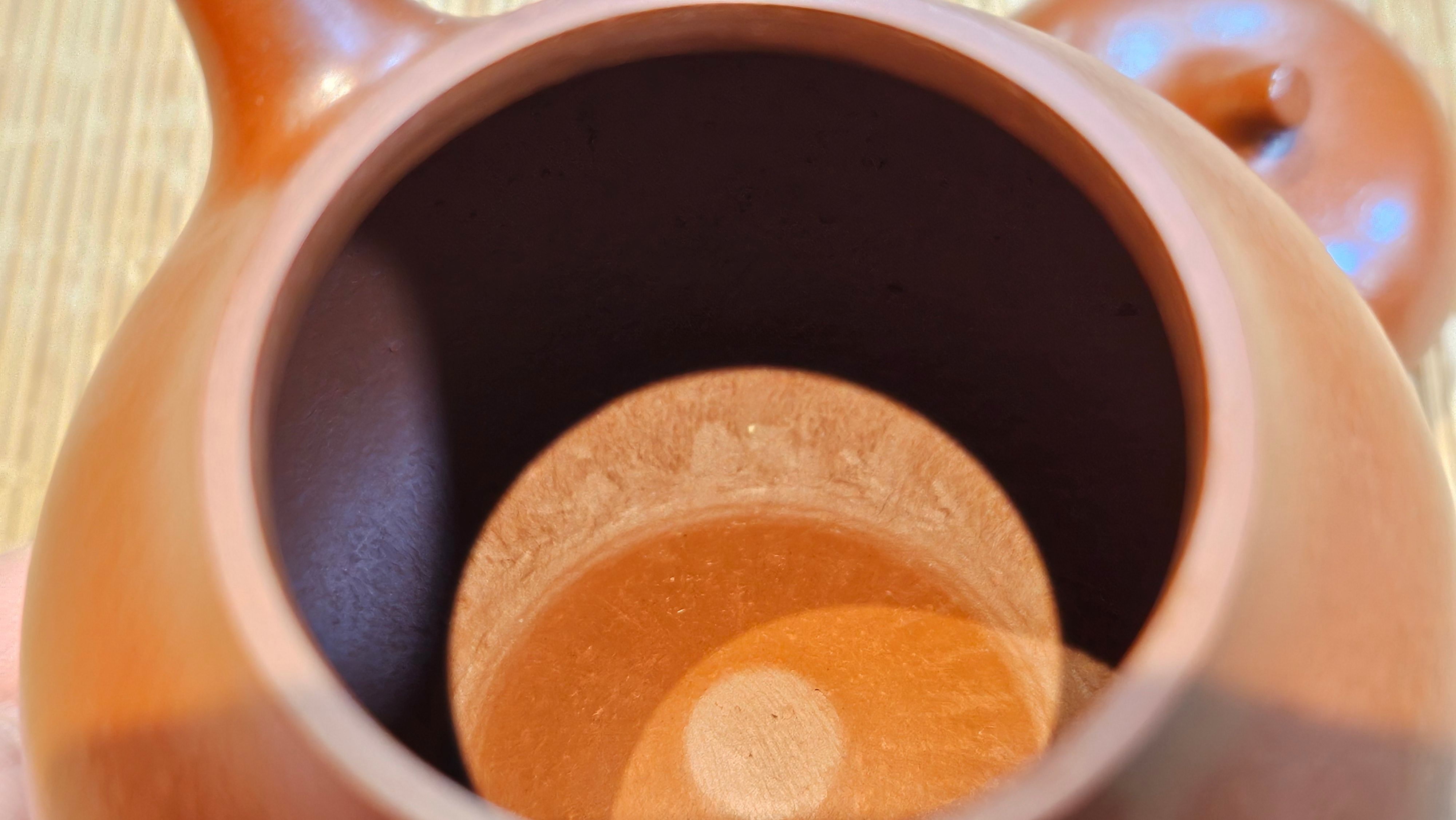 Qie Gua 茄瓜, 142.6ml, Xiao Mei Yao Zhu Ni 小煤窑朱泥,  by our Collaborative Craftsman Wang Hui 王慧。