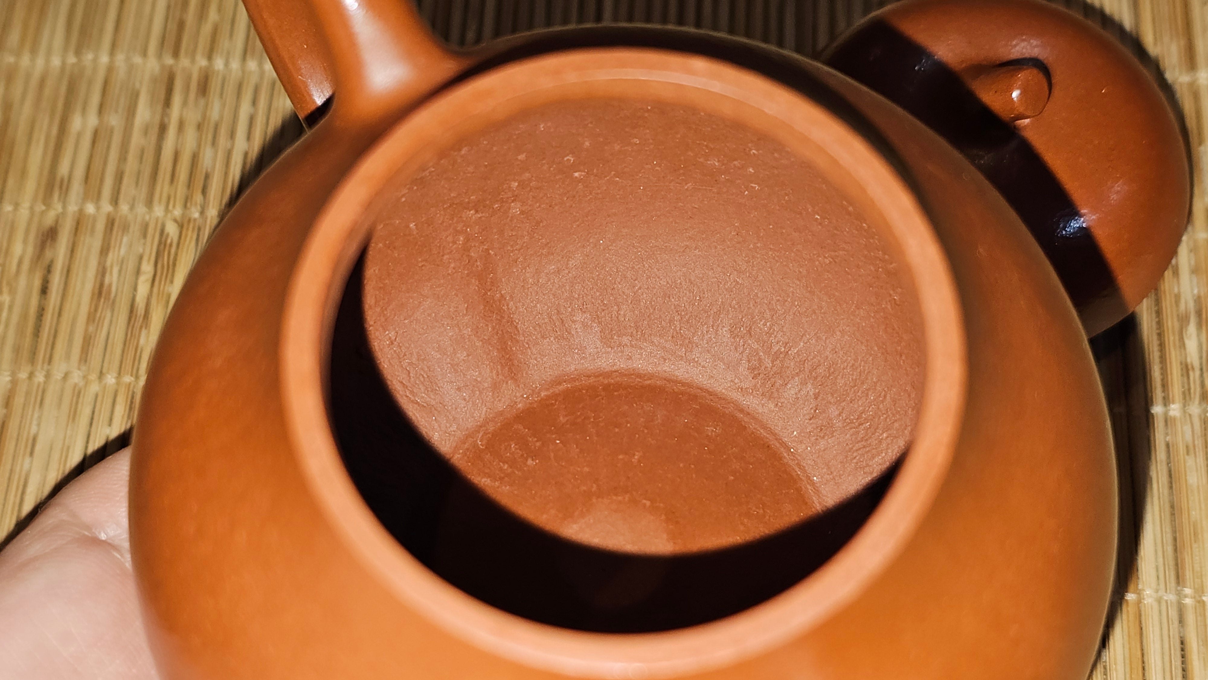 Qie Gua 茄瓜, 142.6ml, Xiao Mei Yao Zhu Ni 小煤窑朱泥,  by our Collaborative Craftsman Wang Hui 王慧。