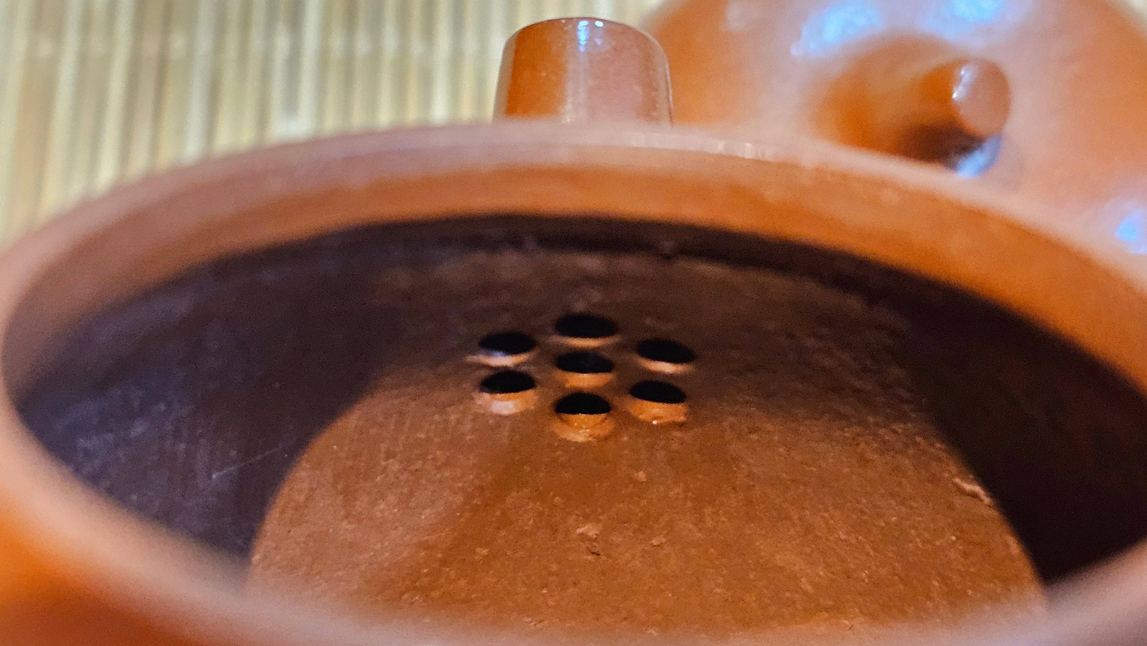 Qie Gua 茄瓜, 142.6ml, Xiao Mei Yao Zhu Ni 小煤窑朱泥,  by our Collaborative Craftsman Wang Hui 王慧。