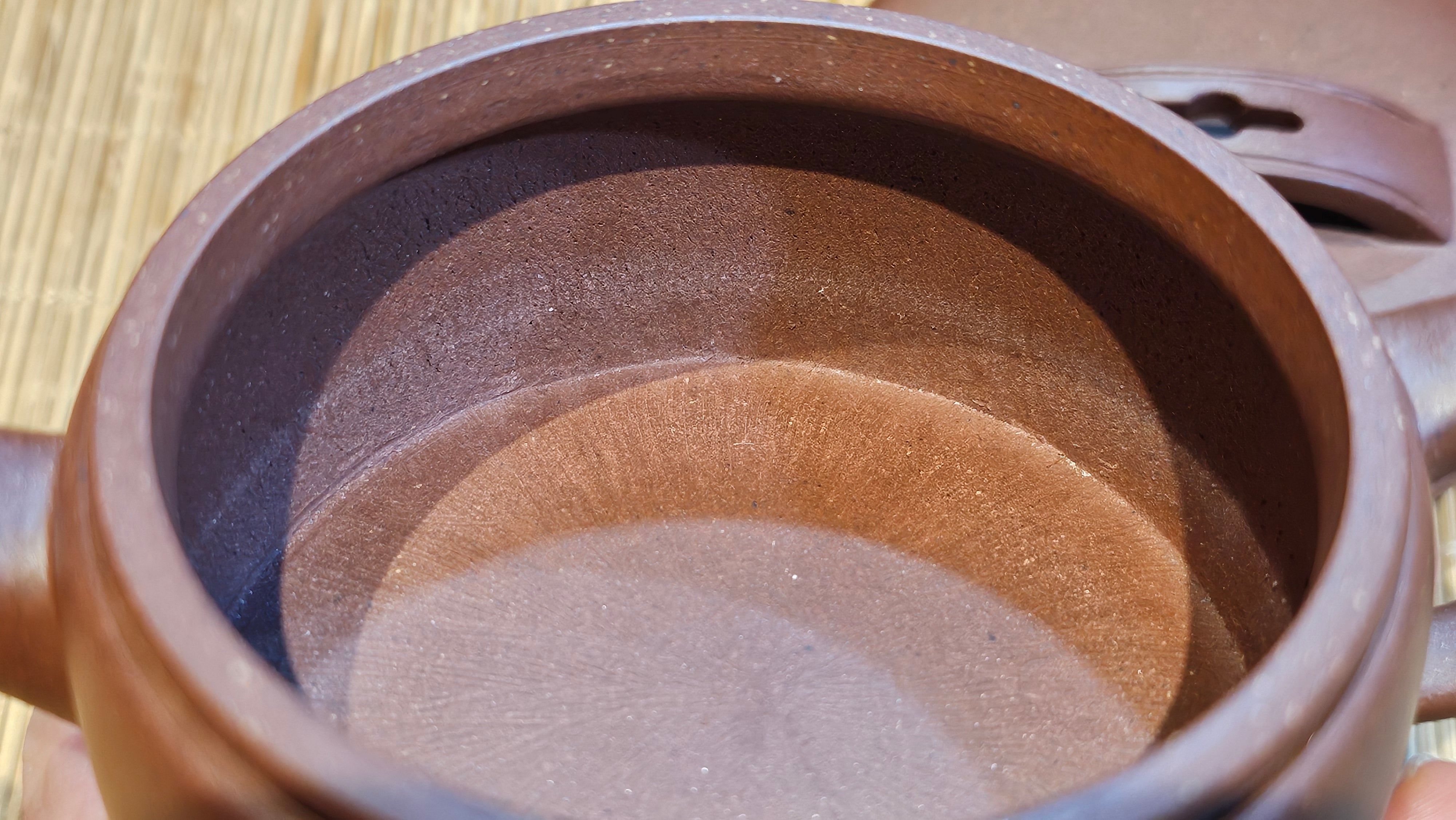 Han Wa 汉瓦, 146.5ml!  Small Volume ~ Low-Slung, Broad Han Wa!  Di Cao Qing Zi Ni 底槽青紫泥, by Craftsman Gu Xiao Ming 顾小明 ~ Congratulations to Mr K., 1900hrs 7th June 2025, San Francisco, CA.