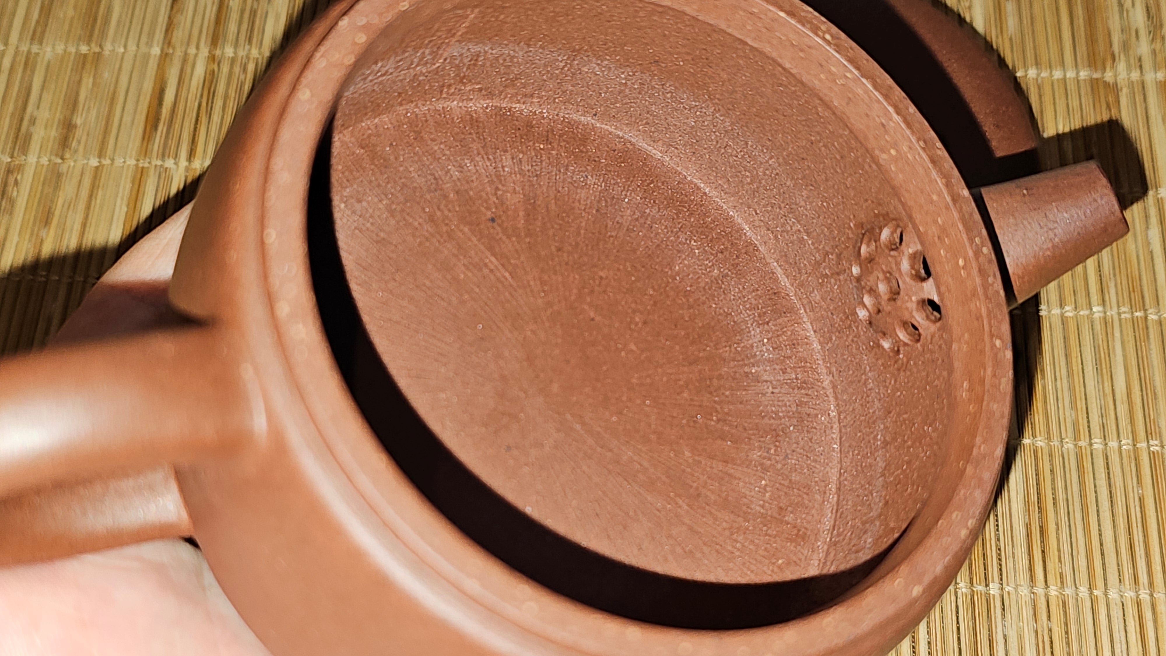 Han Wa 汉瓦, 146.5ml!  Small Volume ~ Low-Slung, Broad Han Wa!  Di Cao Qing Zi Ni 底槽青紫泥, by Craftsman Gu Xiao Ming 顾小明 ~ Congratulations to Mr K., 1900hrs 7th June 2025, San Francisco, CA.