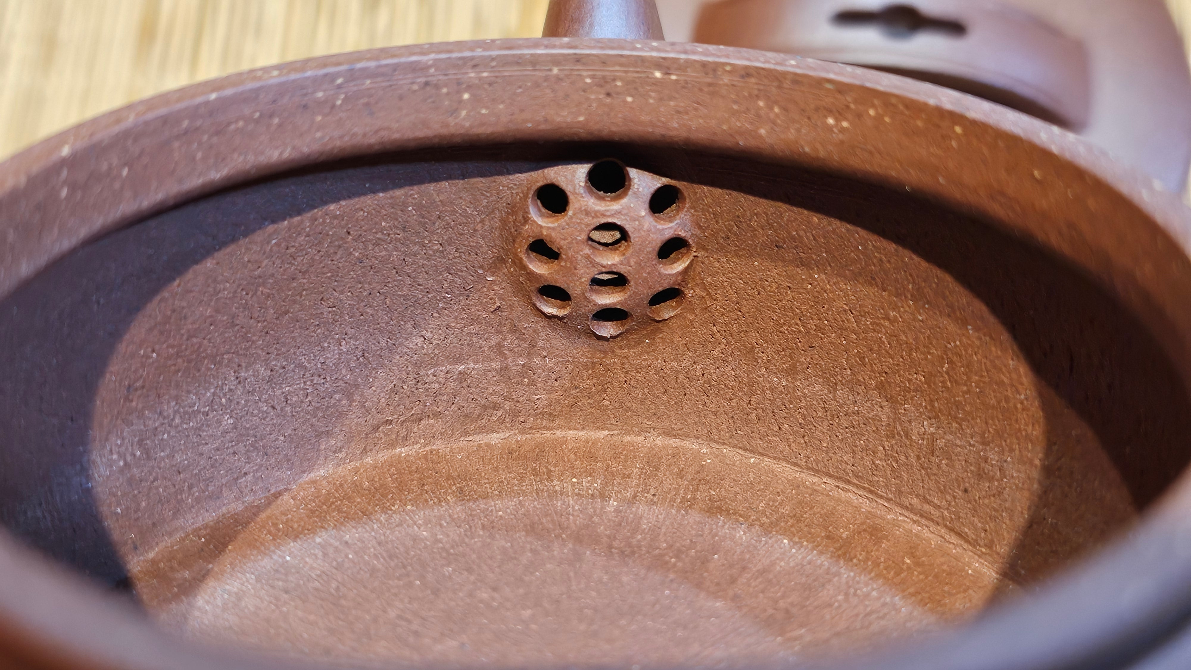 Han Wa 汉瓦, 146.5ml!  Small Volume ~ Low-Slung, Broad Han Wa!  Di Cao Qing Zi Ni 底槽青紫泥, by Craftsman Gu Xiao Ming 顾小明 ~ Congratulations to Mr K., 1900hrs 7th June 2025, San Francisco, CA.