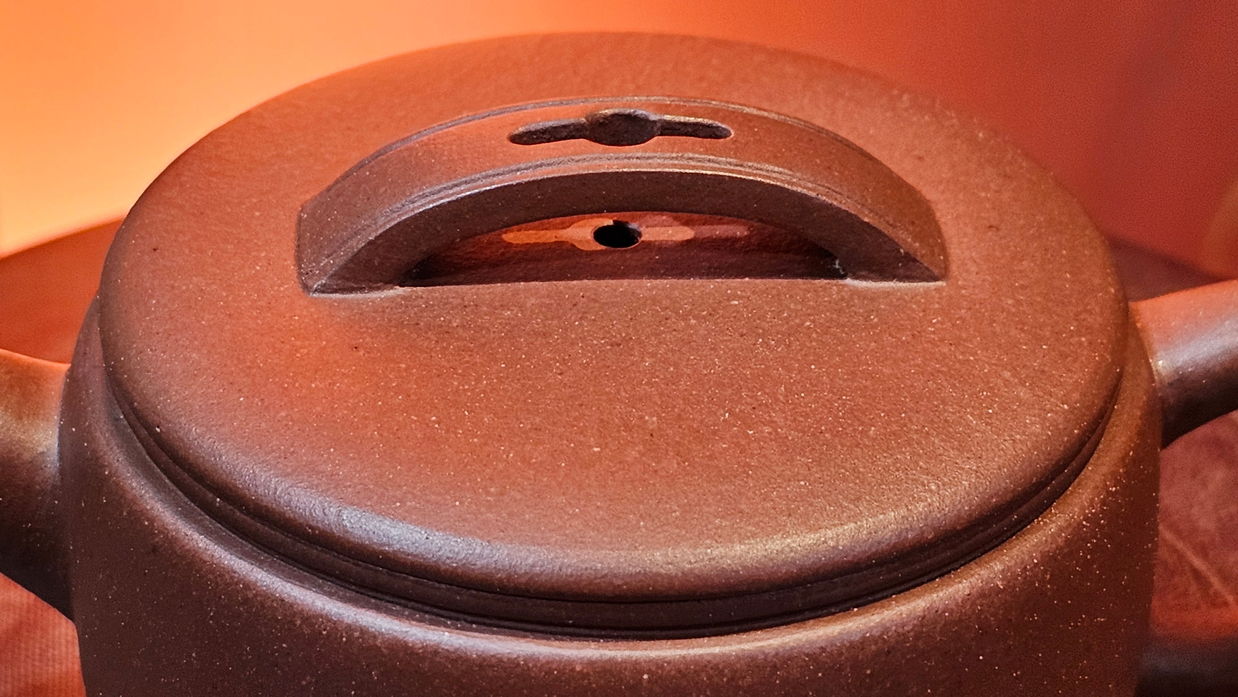 Han Wa 汉瓦, 146.5ml!  Small Volume ~ Low-Slung, Broad Han Wa!  Di Cao Qing Zi Ni 底槽青紫泥, by Craftsman Gu Xiao Ming 顾小明 ~ Congratulations to Mr K., 1900hrs 7th June 2025, San Francisco, CA.