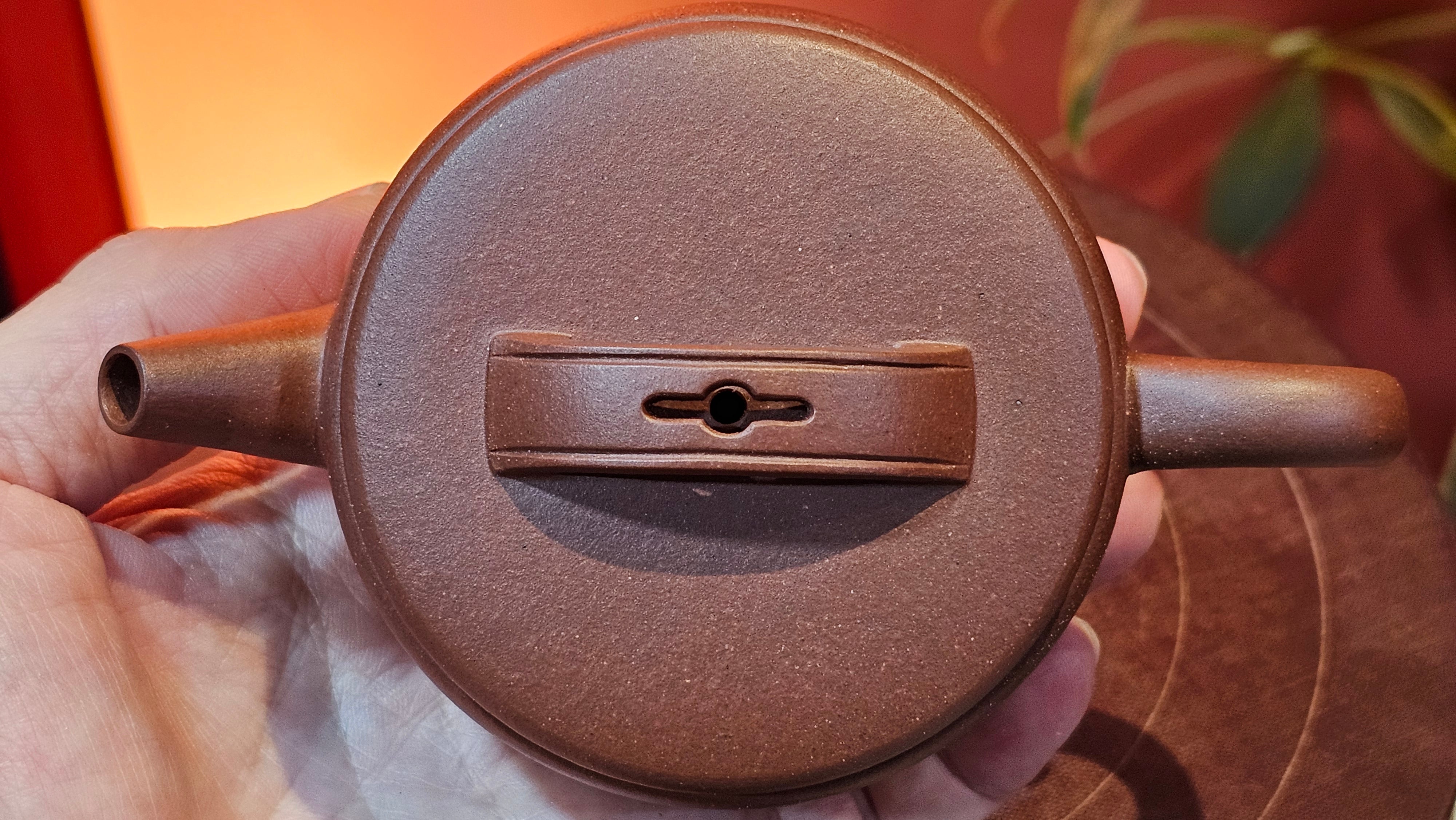 Han Wa 汉瓦, 146.5ml!  Small Volume ~ Low-Slung, Broad Han Wa!  Di Cao Qing Zi Ni 底槽青紫泥, by Craftsman Gu Xiao Ming 顾小明 ~ Congratulations to Mr K., 1900hrs 7th June 2025, San Francisco, CA.