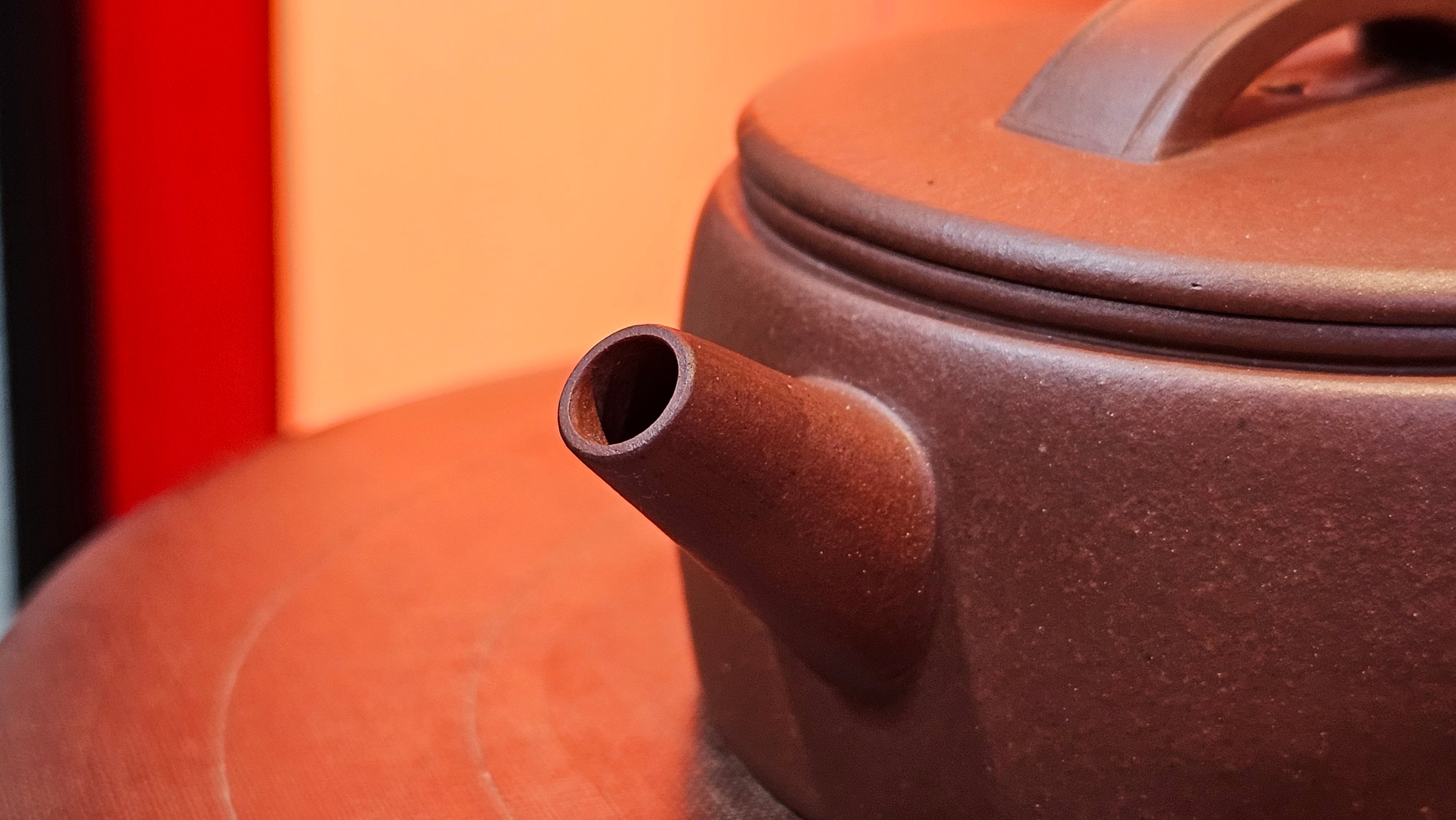 Han Wa 汉瓦, 146.5ml!  Small Volume ~ Low-Slung, Broad Han Wa!  Di Cao Qing Zi Ni 底槽青紫泥, by Craftsman Gu Xiao Ming 顾小明 ~ Congratulations to Mr K., 1900hrs 7th June 2025, San Francisco, CA.