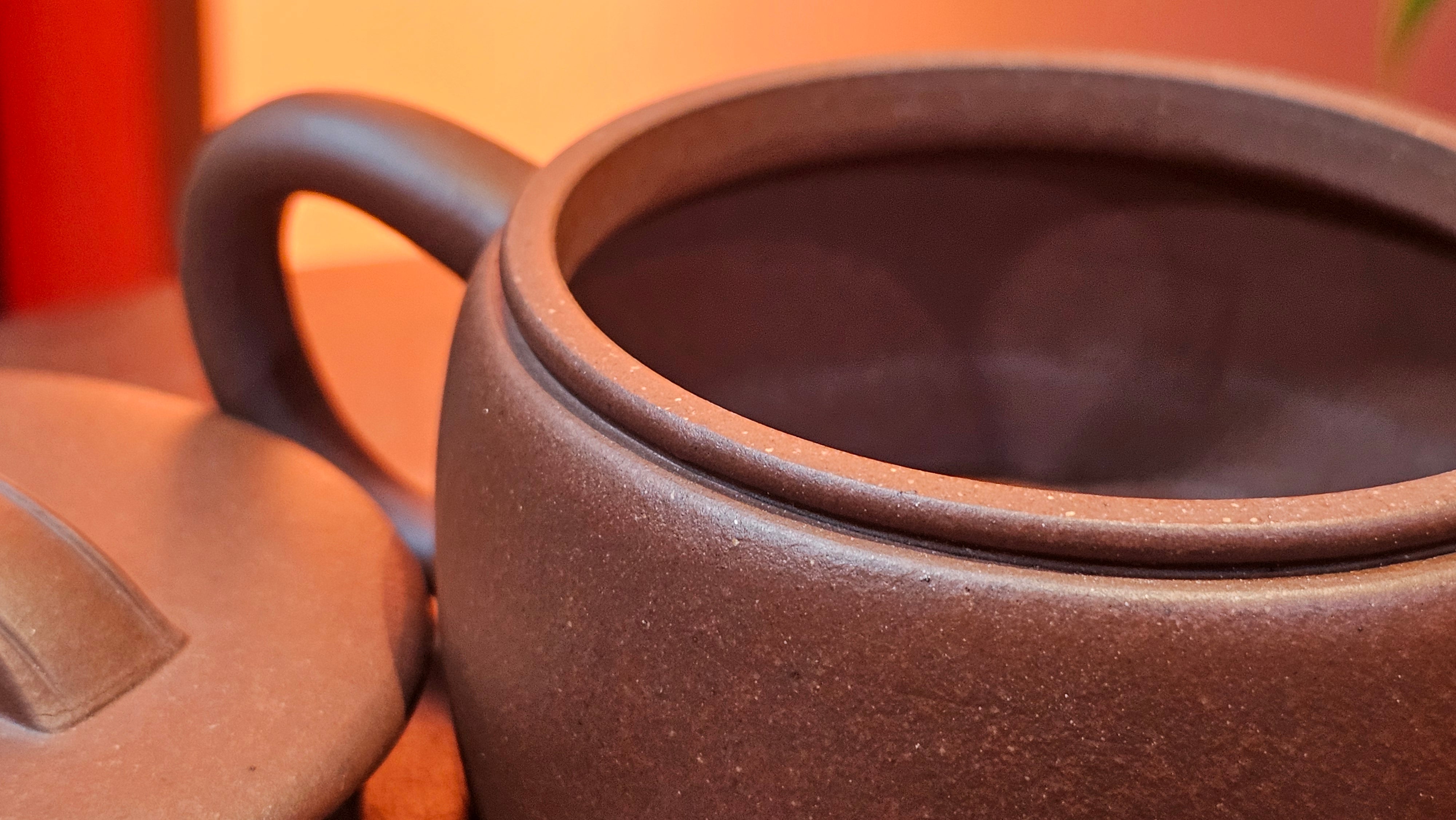 Han Wa 汉瓦, 146.5ml!  Small Volume ~ Low-Slung, Broad Han Wa!  Di Cao Qing Zi Ni 底槽青紫泥, by Craftsman Gu Xiao Ming 顾小明 ~ Congratulations to Mr K., 1900hrs 7th June 2025, San Francisco, CA.