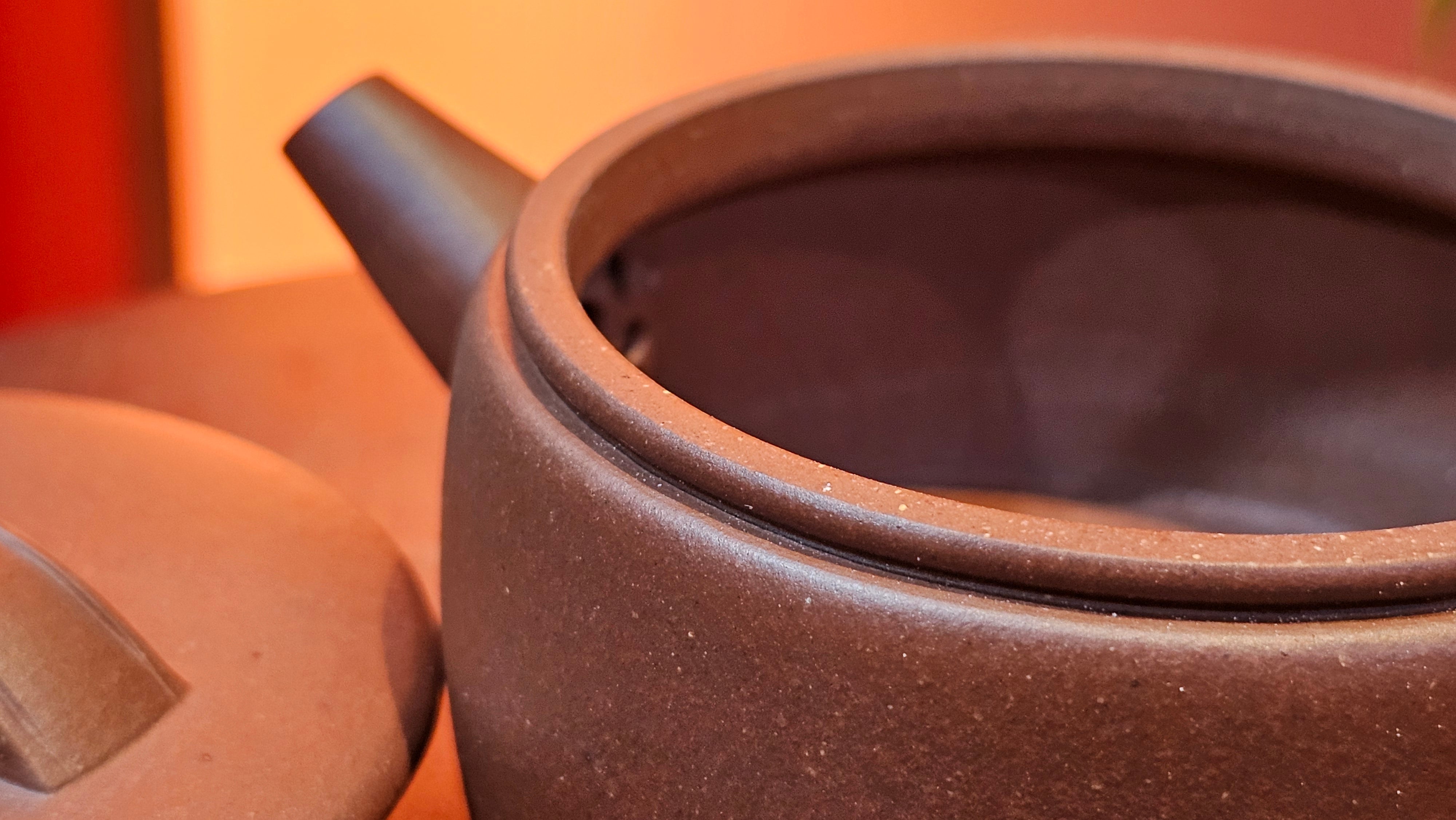 Han Wa 汉瓦, 146.5ml!  Small Volume ~ Low-Slung, Broad Han Wa!  Di Cao Qing Zi Ni 底槽青紫泥, by Craftsman Gu Xiao Ming 顾小明 ~ Congratulations to Mr K., 1900hrs 7th June 2025, San Francisco, CA.