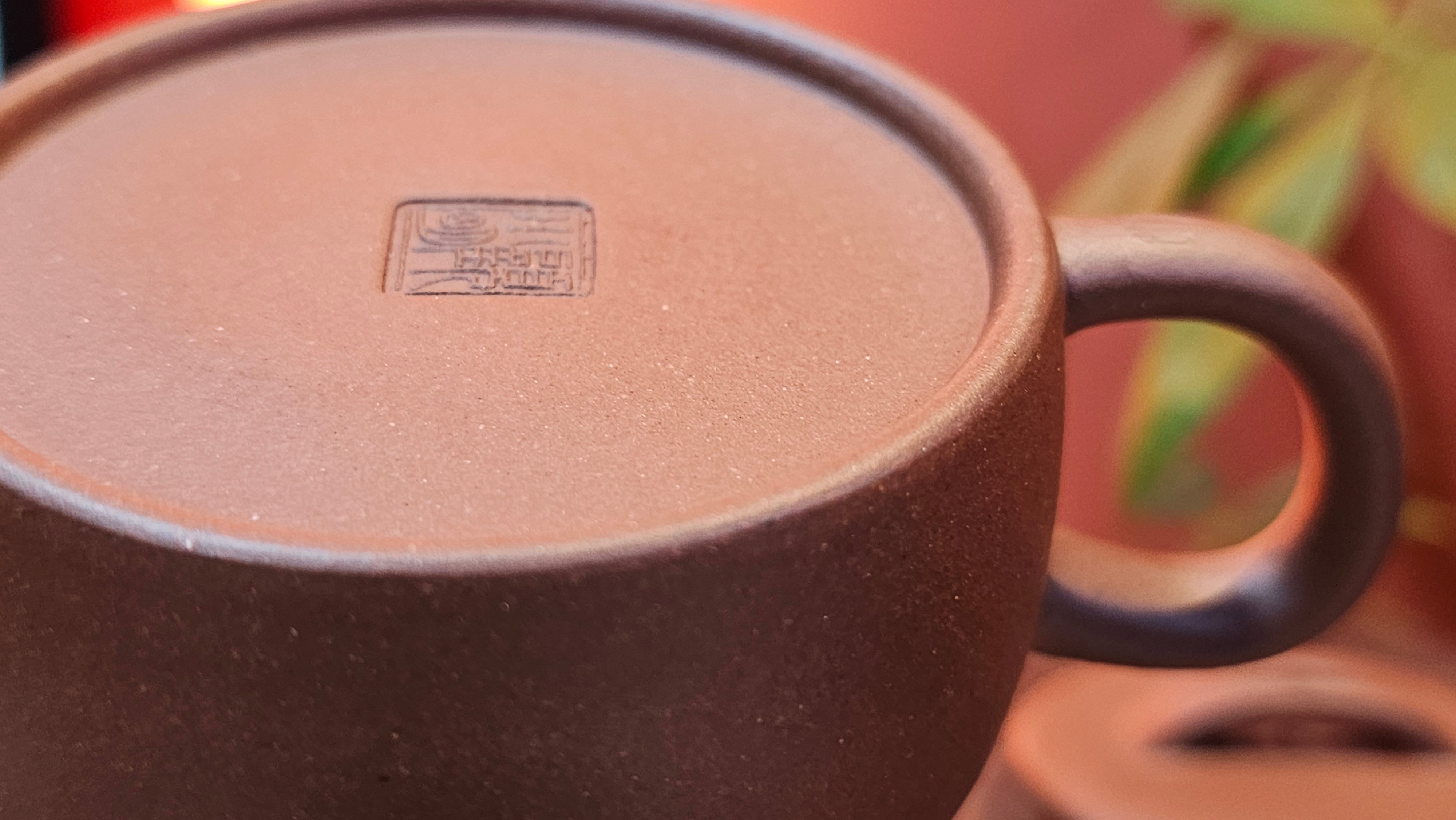 Han Wa 汉瓦, 146.5ml!  Small Volume ~ Low-Slung, Broad Han Wa!  Di Cao Qing Zi Ni 底槽青紫泥, by Craftsman Gu Xiao Ming 顾小明 ~ Congratulations to Mr K., 1900hrs 7th June 2025, San Francisco, CA.