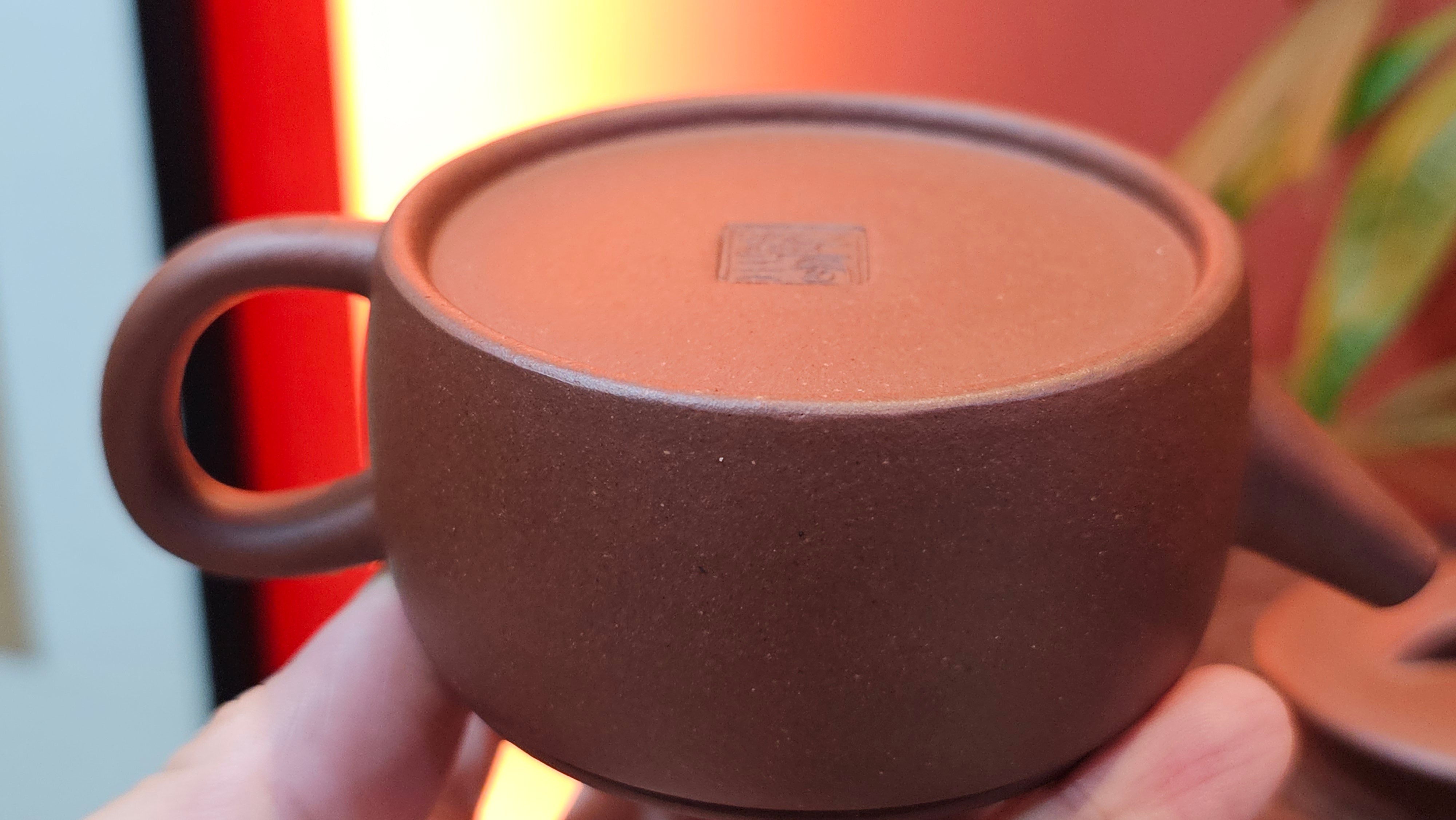 Han Wa 汉瓦, 146.5ml!  Small Volume ~ Low-Slung, Broad Han Wa!  Di Cao Qing Zi Ni 底槽青紫泥, by Craftsman Gu Xiao Ming 顾小明 ~ Congratulations to Mr K., 1900hrs 7th June 2025, San Francisco, CA.