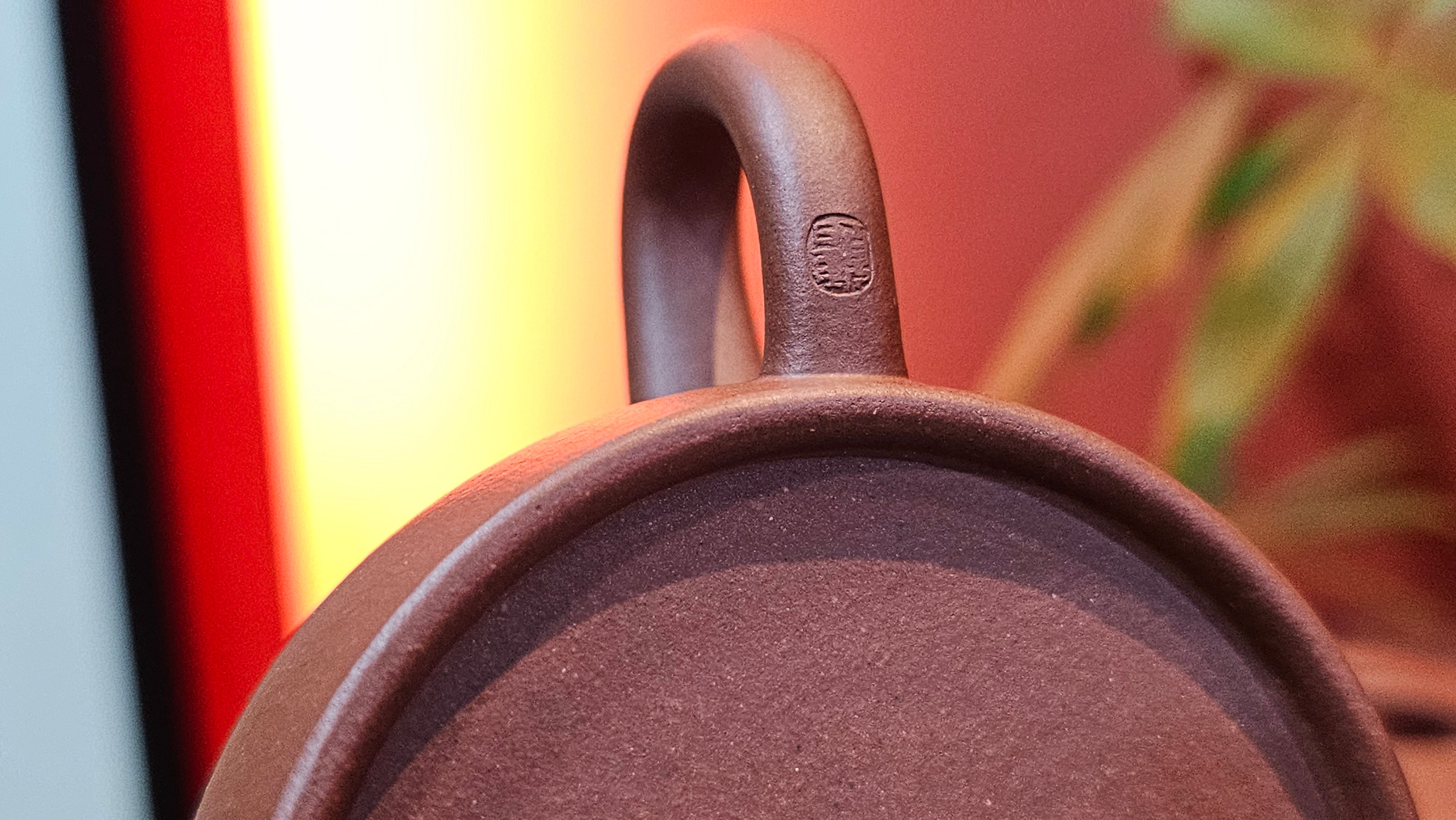 Han Wa 汉瓦, 146.5ml!  Small Volume ~ Low-Slung, Broad Han Wa!  Di Cao Qing Zi Ni 底槽青紫泥, by Craftsman Gu Xiao Ming 顾小明 ~ Congratulations to Mr K., 1900hrs 7th June 2025, San Francisco, CA.