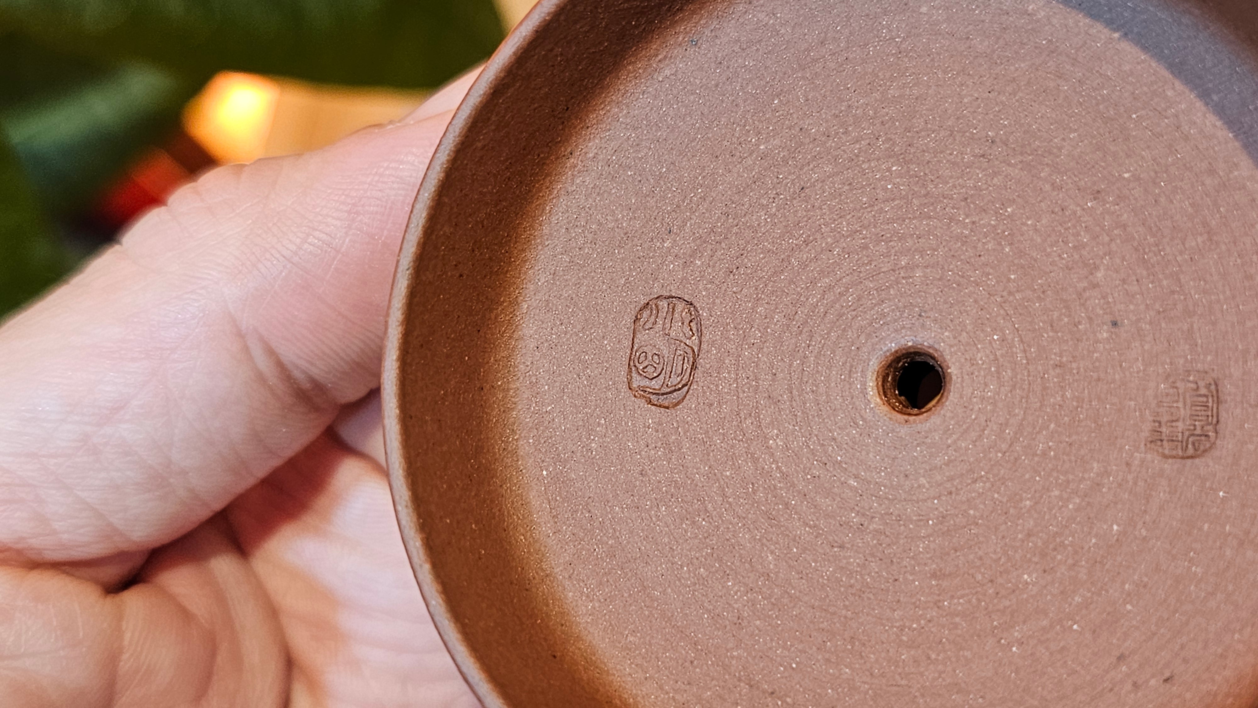 Han Wa 汉瓦, 146.5ml!  Small Volume ~ Low-Slung, Broad Han Wa!  Di Cao Qing Zi Ni 底槽青紫泥, by Craftsman Gu Xiao Ming 顾小明 ~ Congratulations to Mr K., 1900hrs 7th June 2025, San Francisco, CA.