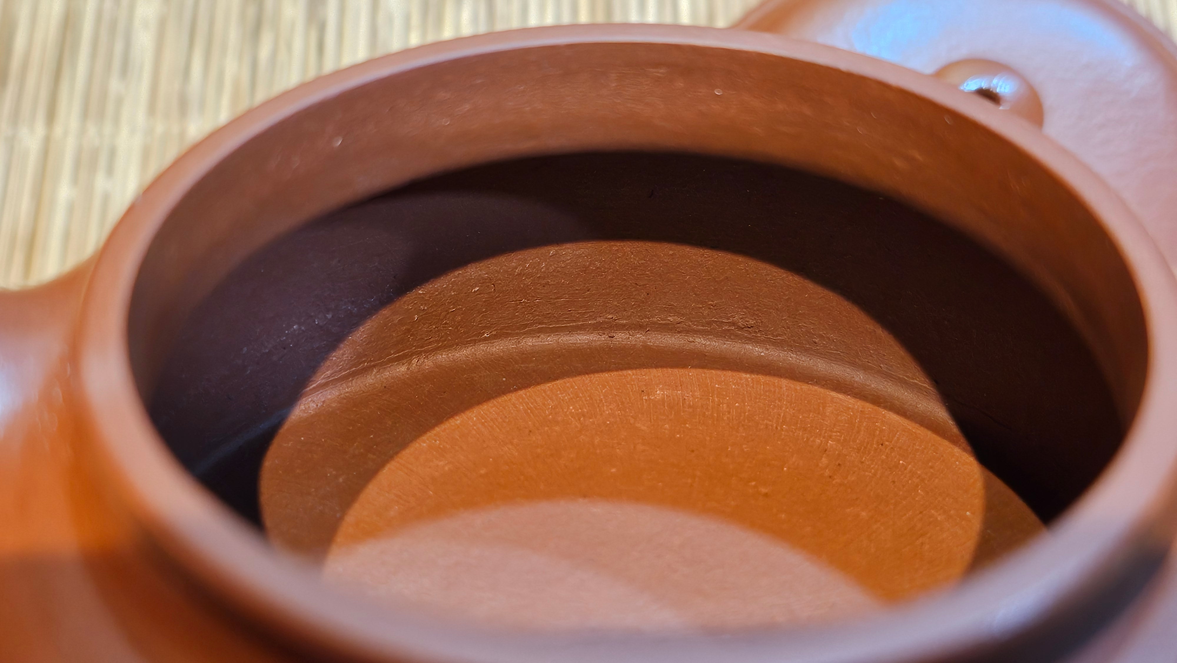 De Zhong 德钟 (Ai De Zhong 矮德钟), 122.3ml, Xiao Mei Yao Zhu Ni 小煤窑朱泥,  by Craftsman Shi Yun 石芸 ~ Congratulations to Mr G., 1314hrs 10th June 2025, Los Angeles, CA.