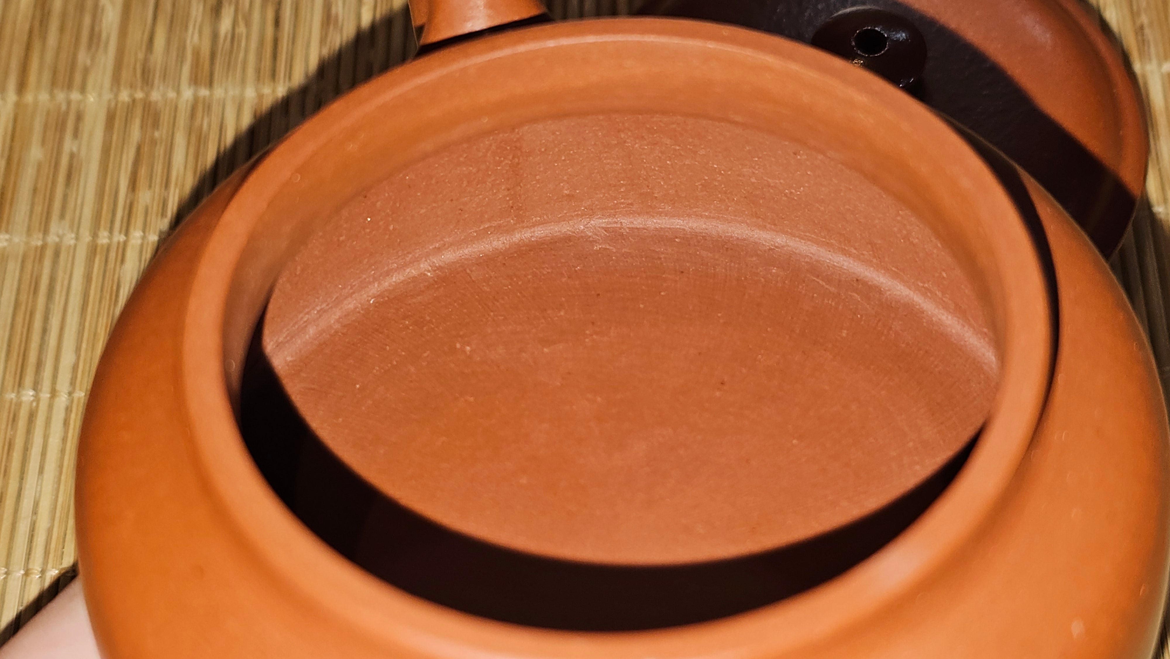 De Zhong 德钟 (Ai De Zhong 矮德钟), 122.3ml, Xiao Mei Yao Zhu Ni 小煤窑朱泥,  by Craftsman Shi Yun 石芸 ~ Congratulations to Mr G., 1314hrs 10th June 2025, Los Angeles, CA.