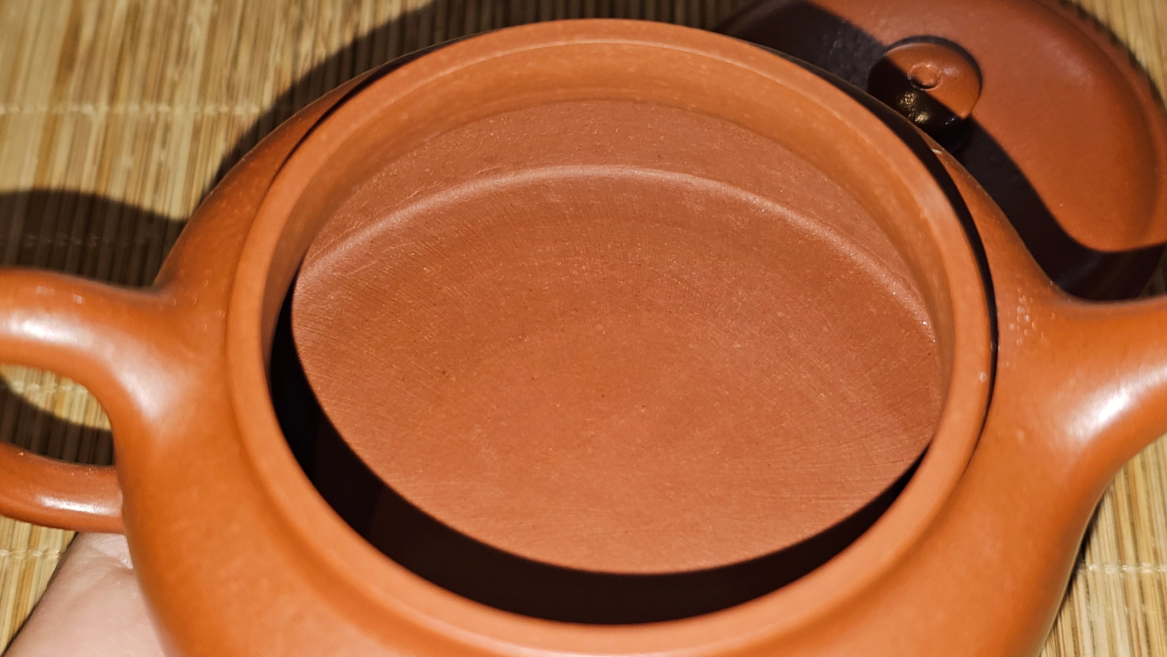 De Zhong 德钟 (Ai De Zhong 矮德钟), 122.3ml, Xiao Mei Yao Zhu Ni 小煤窑朱泥,  by Craftsman Shi Yun 石芸 ~ Congratulations to Mr G., 1314hrs 10th June 2025, Los Angeles, CA.